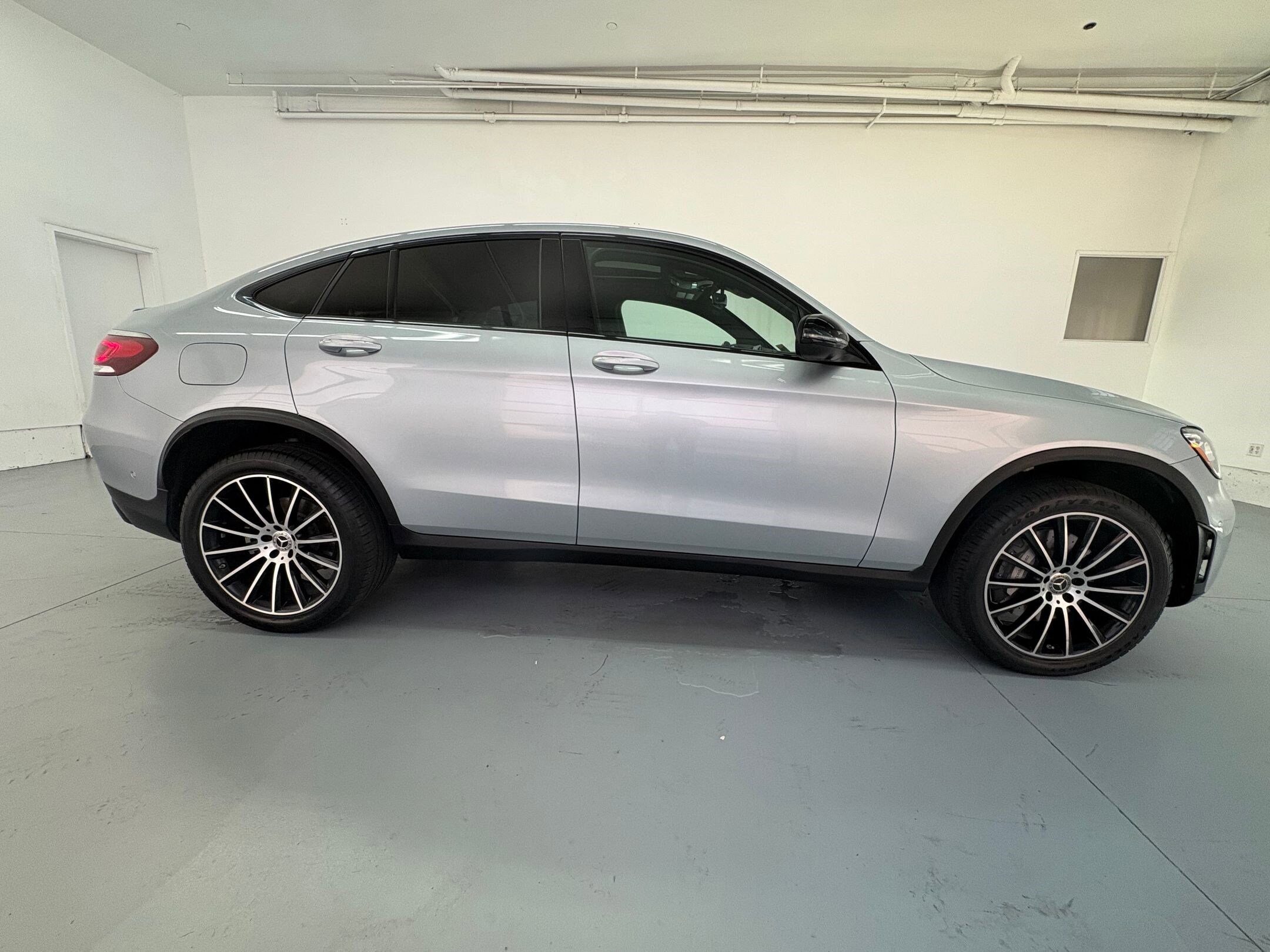 2023 Mercedes Benz GLC 300 4MATIC Coupe photo 3