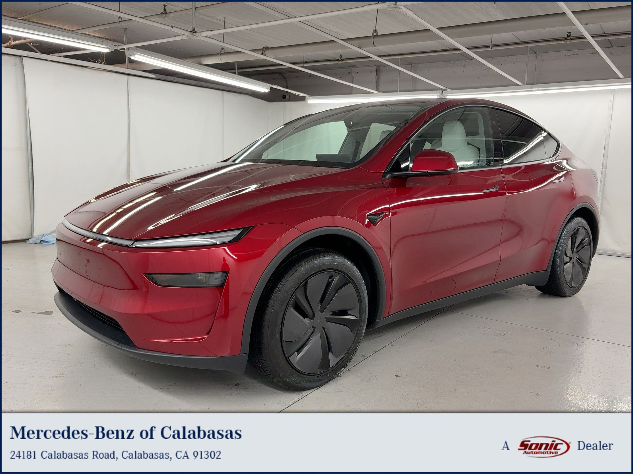 2026 Tesla New Model Y Premium's photo