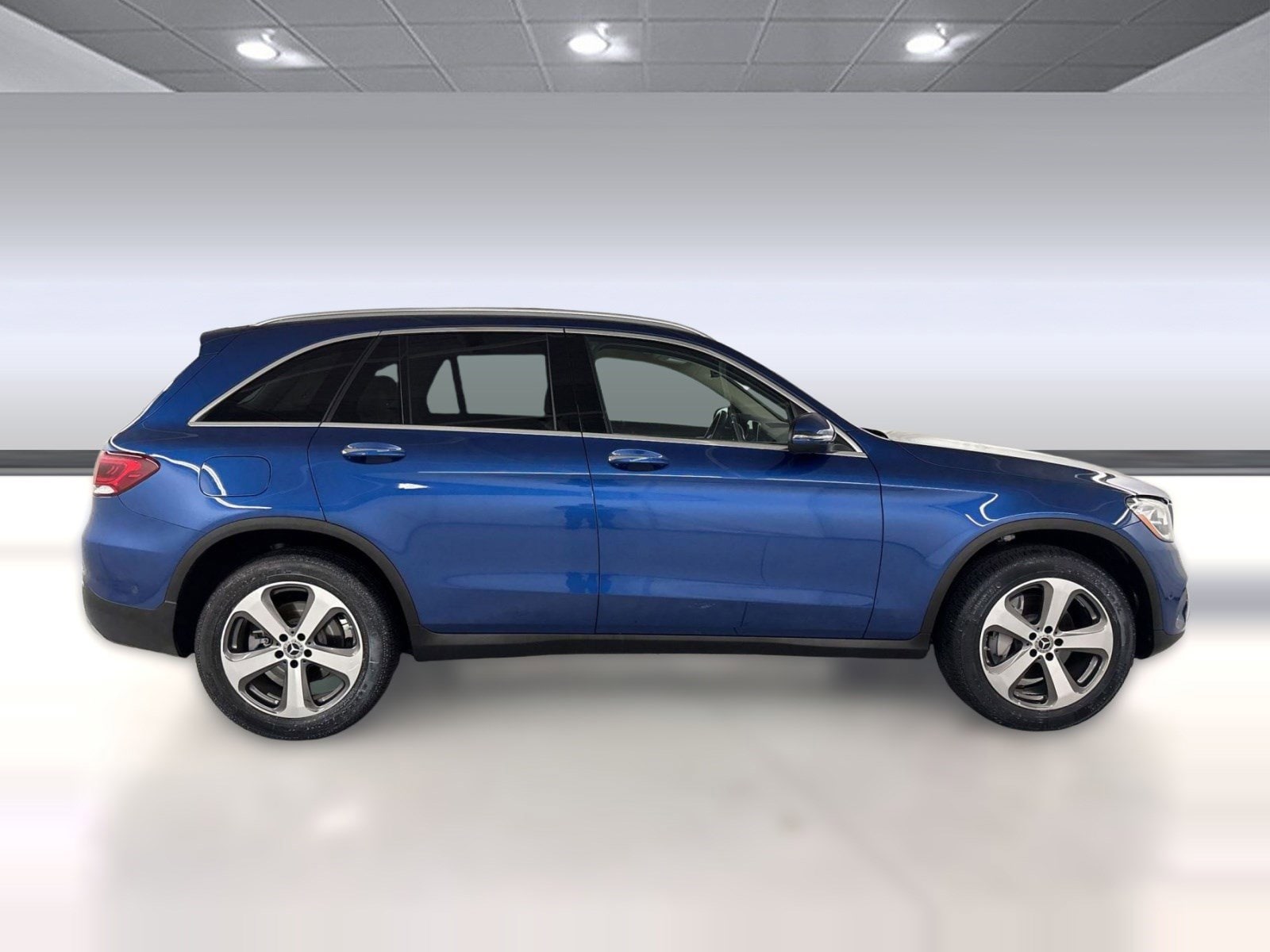 2022 Mercedes-Benz GLC 300 photo 3
