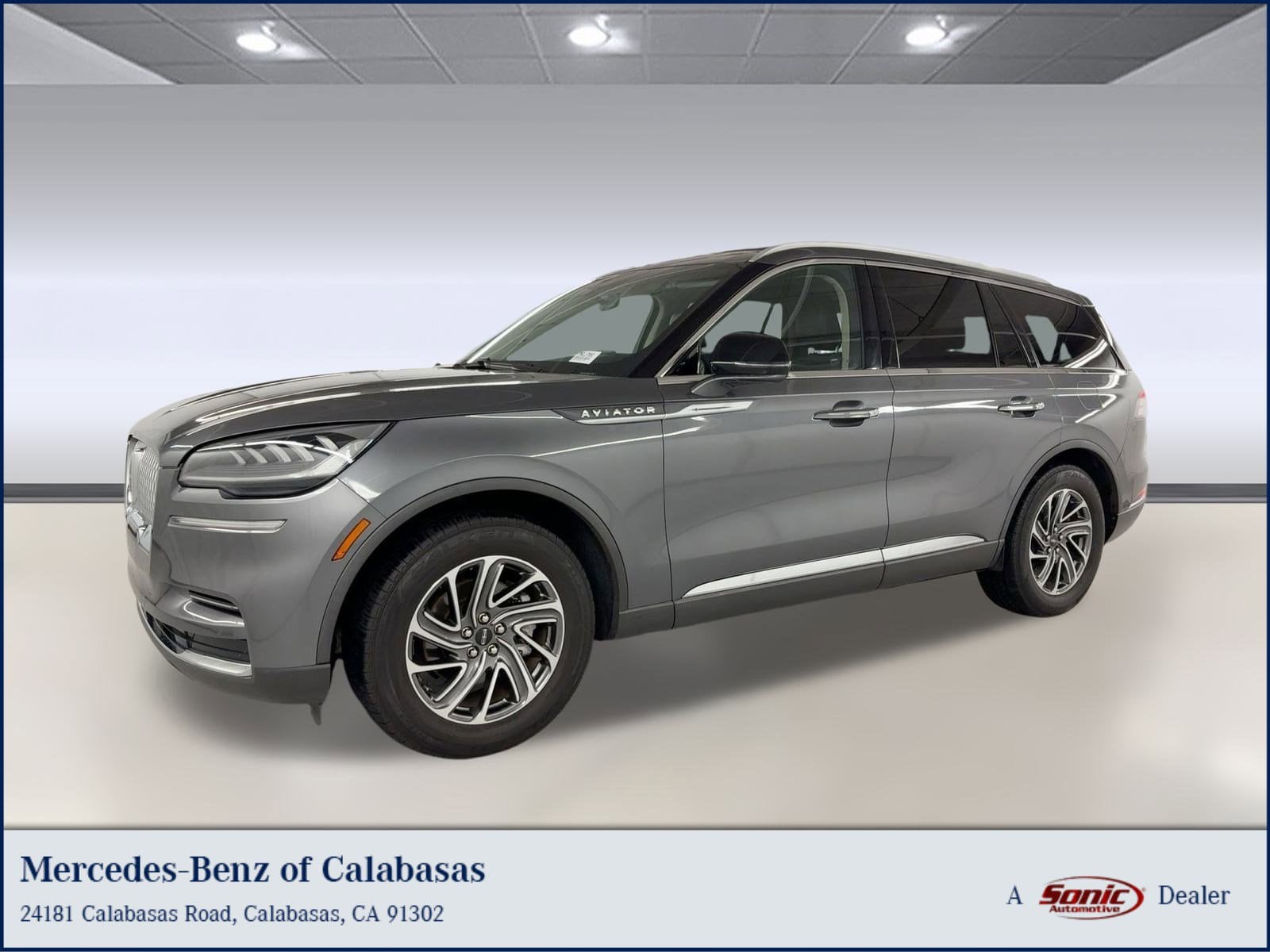 2021 Lincoln Aviator Base's photo