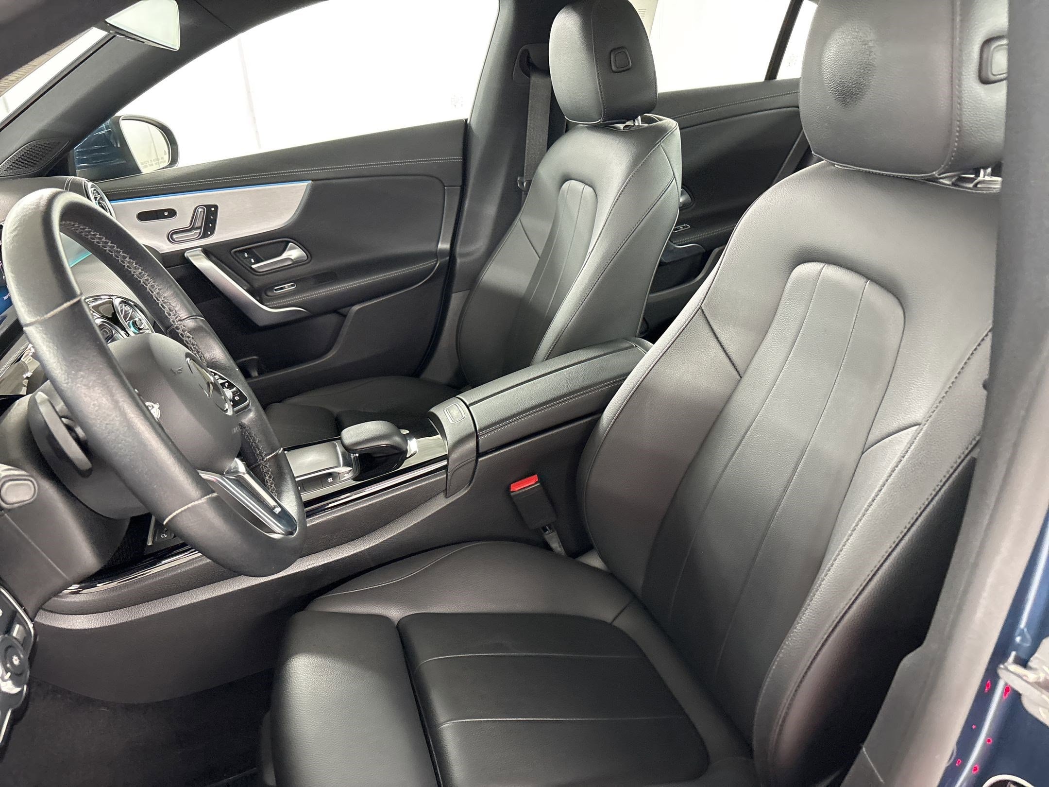 2023 Mercedes-Benz CLA 250 photo 4