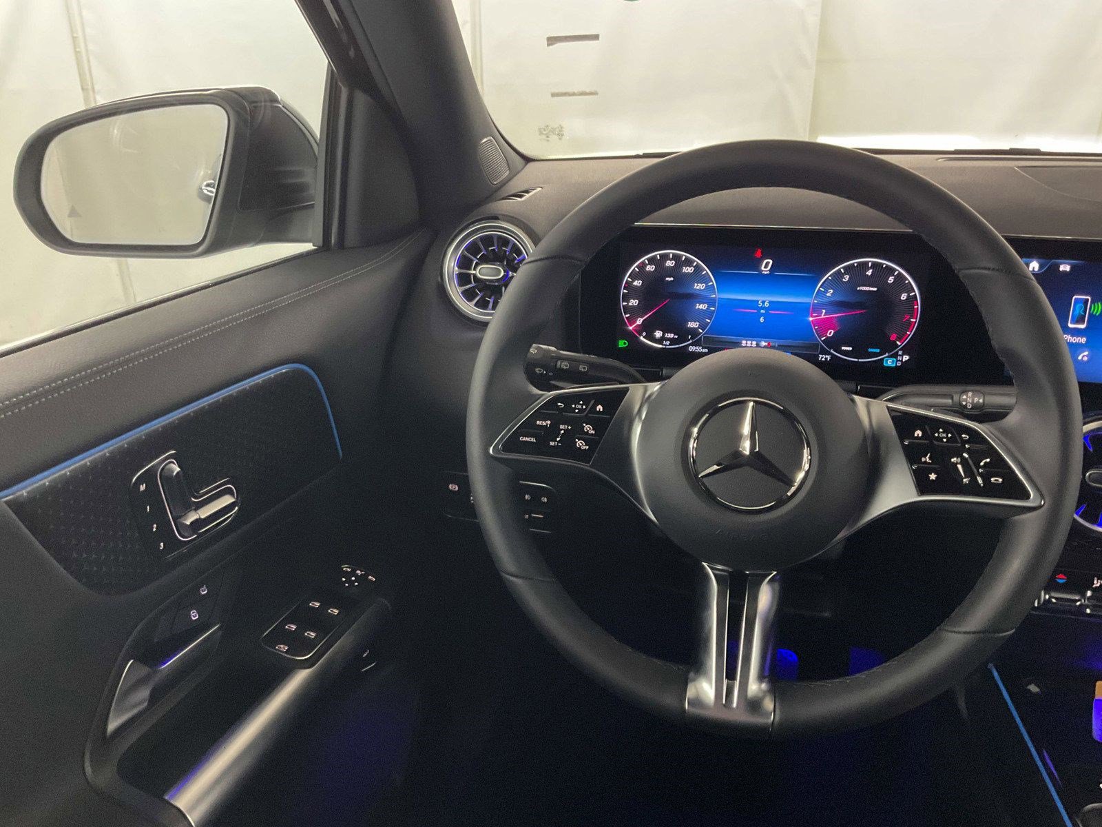 2025 Mercedes Benz GLA 250 photo 2