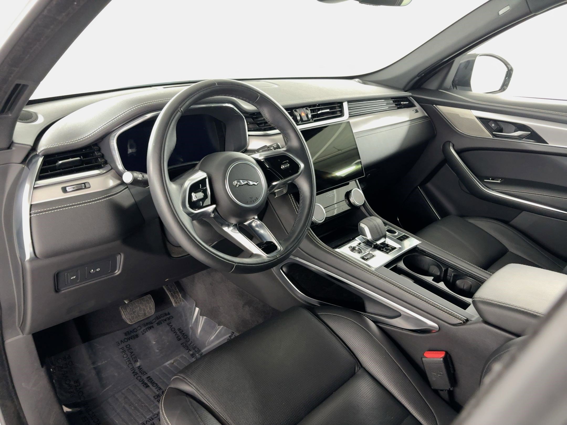 2024 Jaguar F-PACE P250 R-Dynamic S photo 3