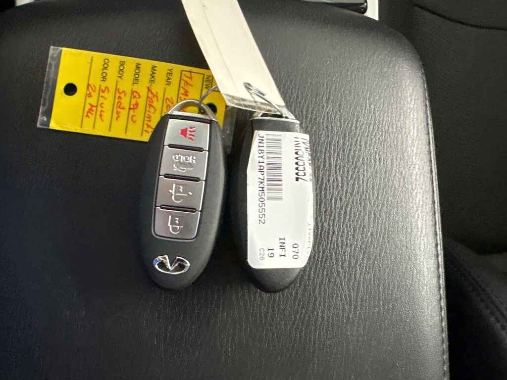 Used 2019 INFINITI Q70 3.7 LUXE Sedan