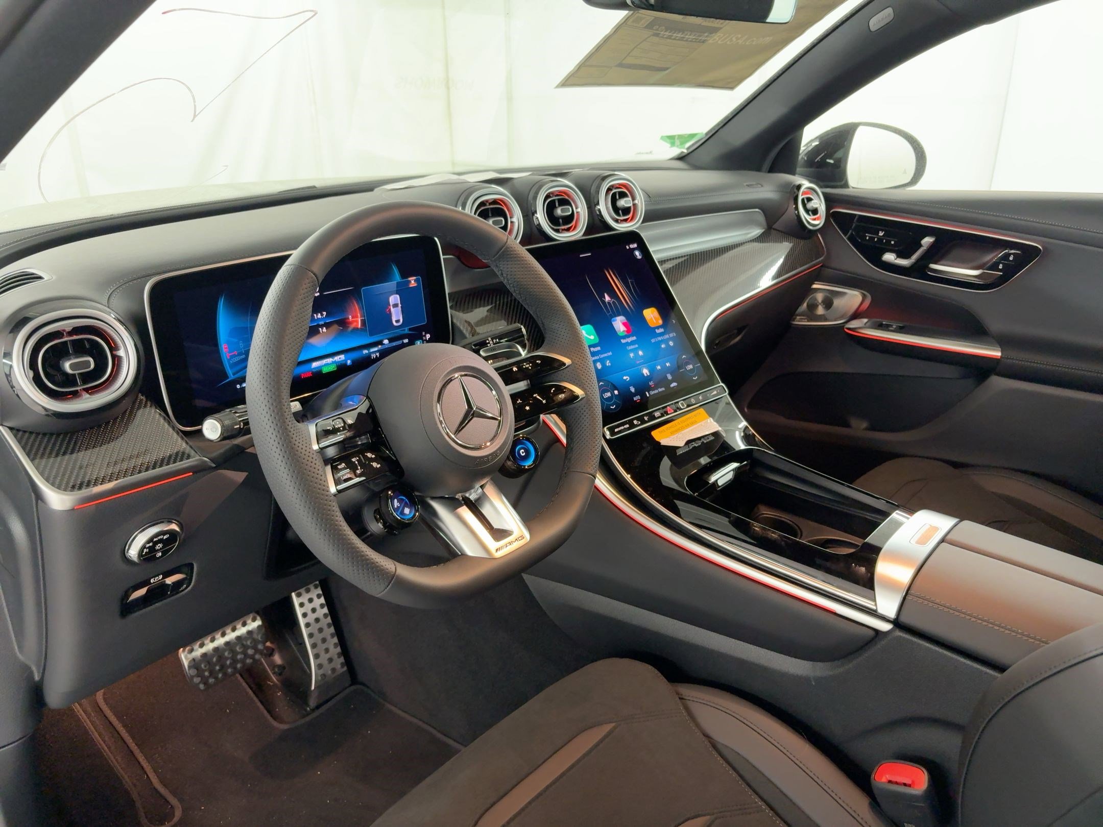 2025 Mercedes Benz GLC AMG 63 4MATIC photo 3