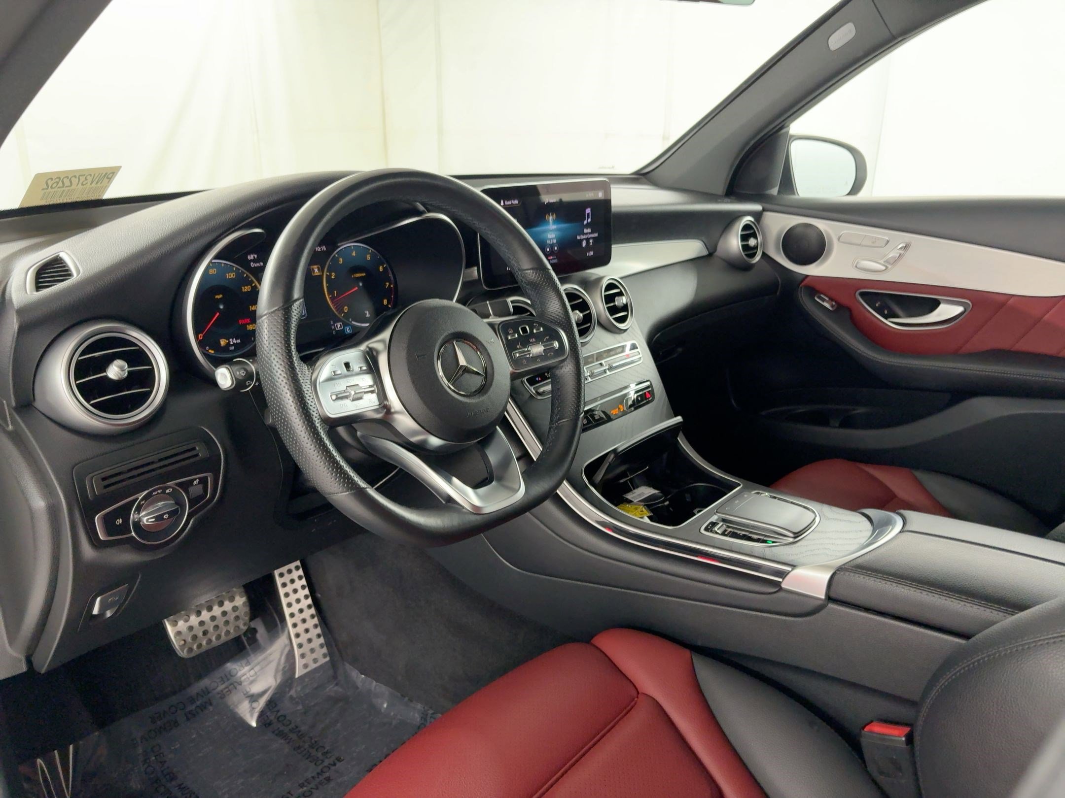 2022 Mercedes Benz GLC 300 photo 4