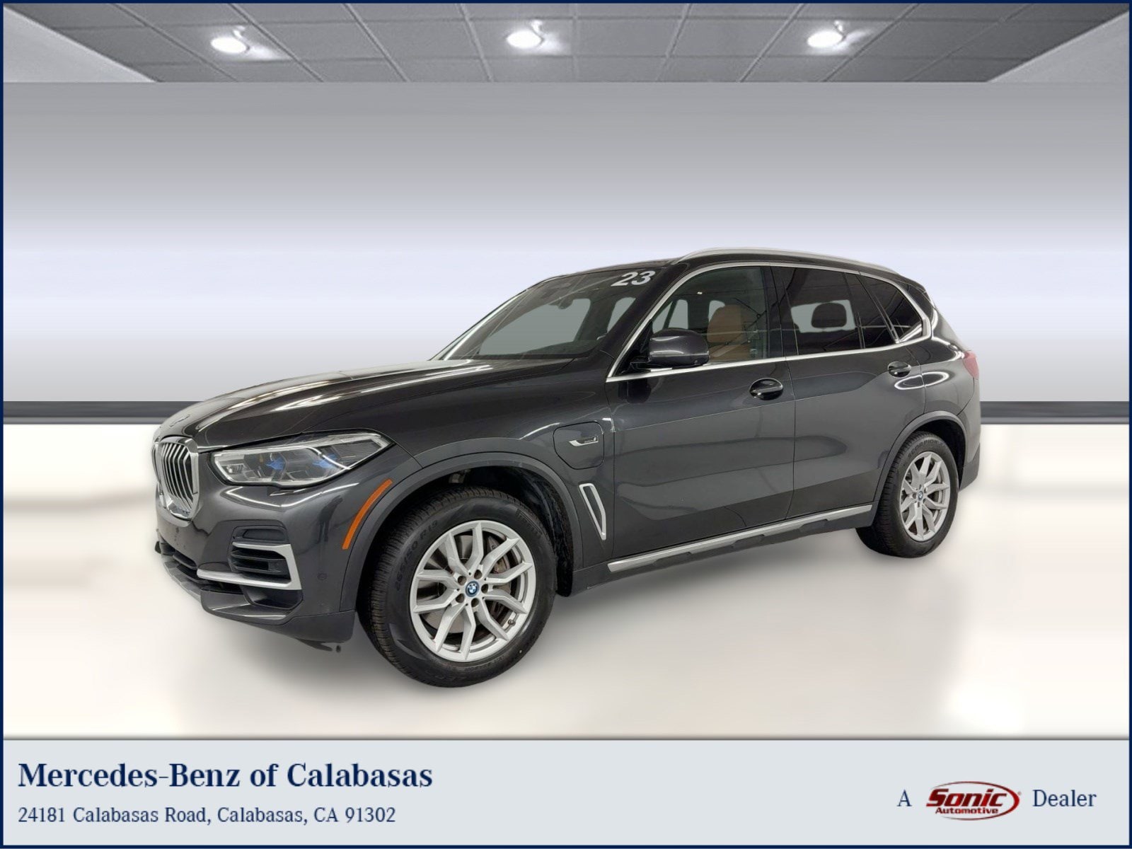 2023 BMW X5 45e's photo