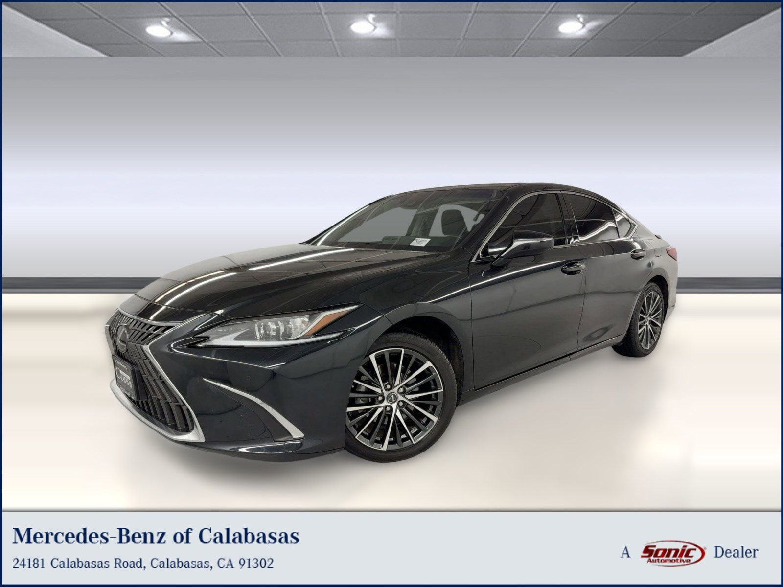 2023 Lexus ES Base's photo