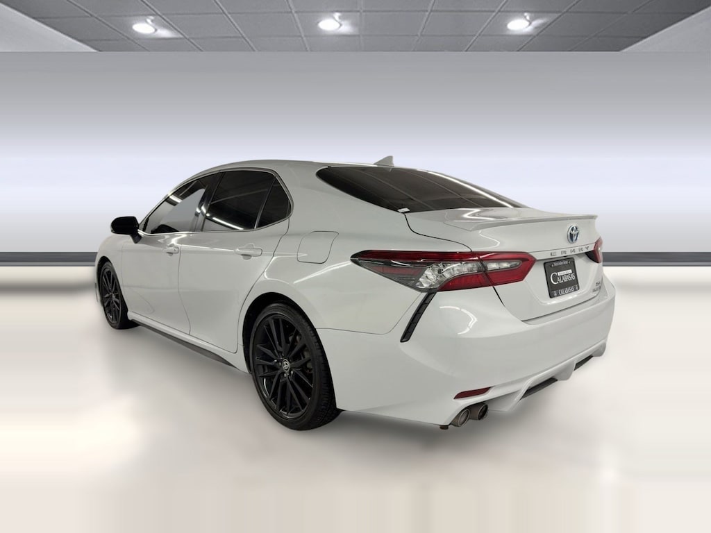 Used 2022 Toyota Camry Hybrid XSE Sedan