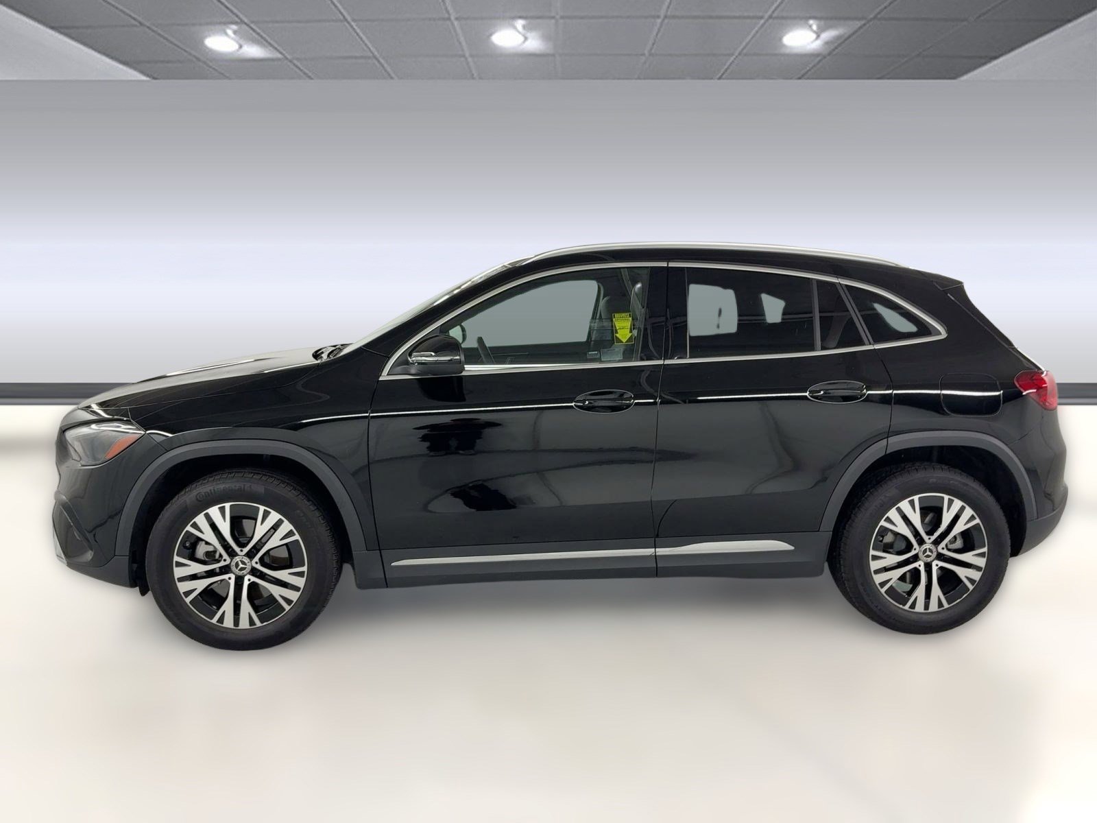 2025 Mercedes Benz GLA 250 photo 2