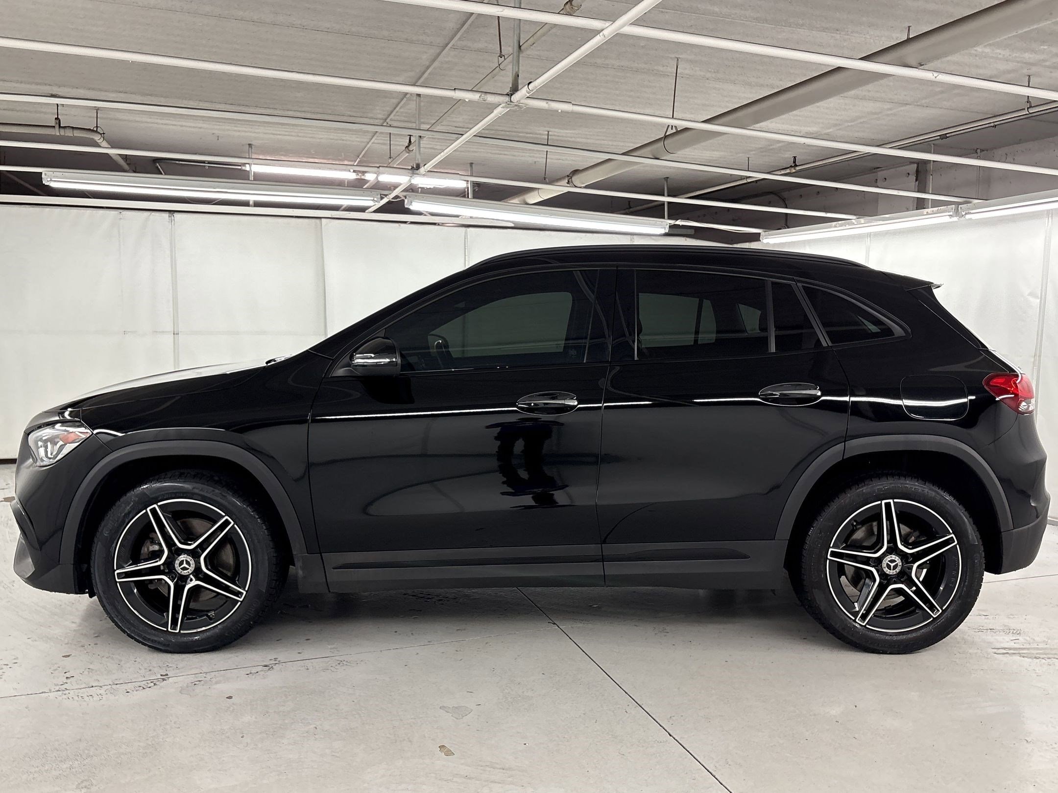 2022 Mercedes-Benz GLA 250 photo 2