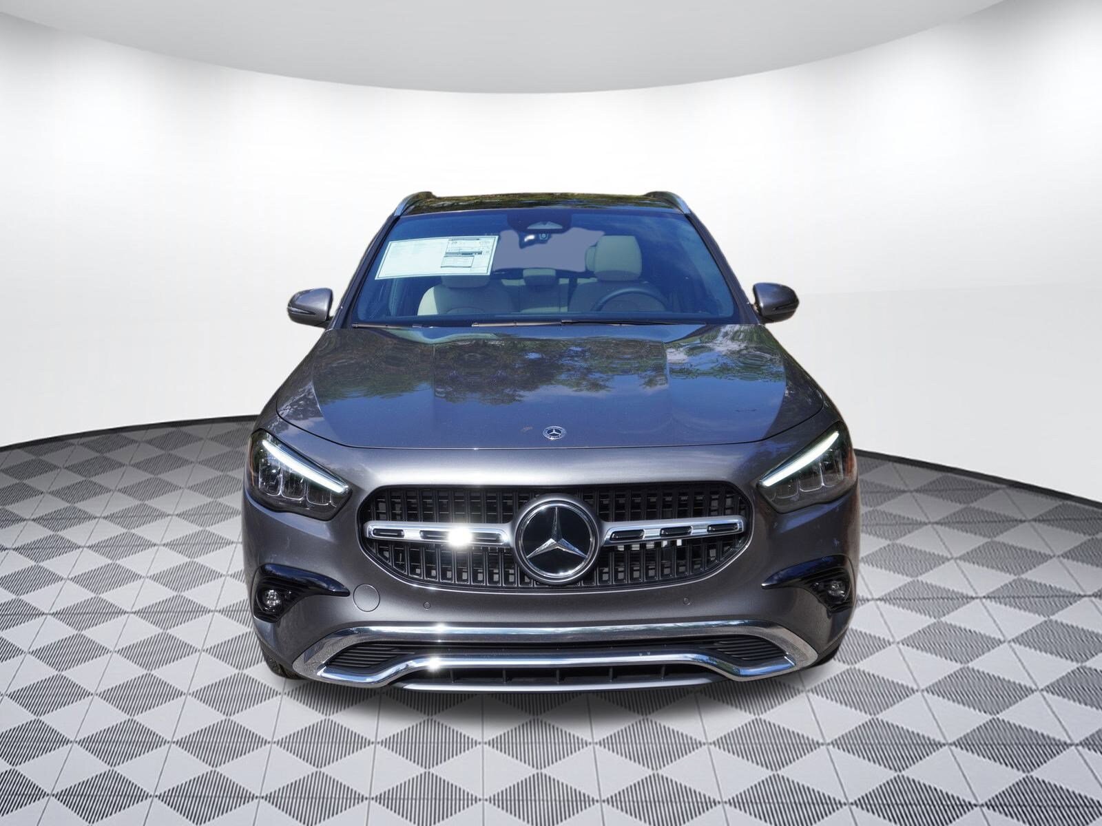 2025 Mercedes Benz GLA 250 photo 3