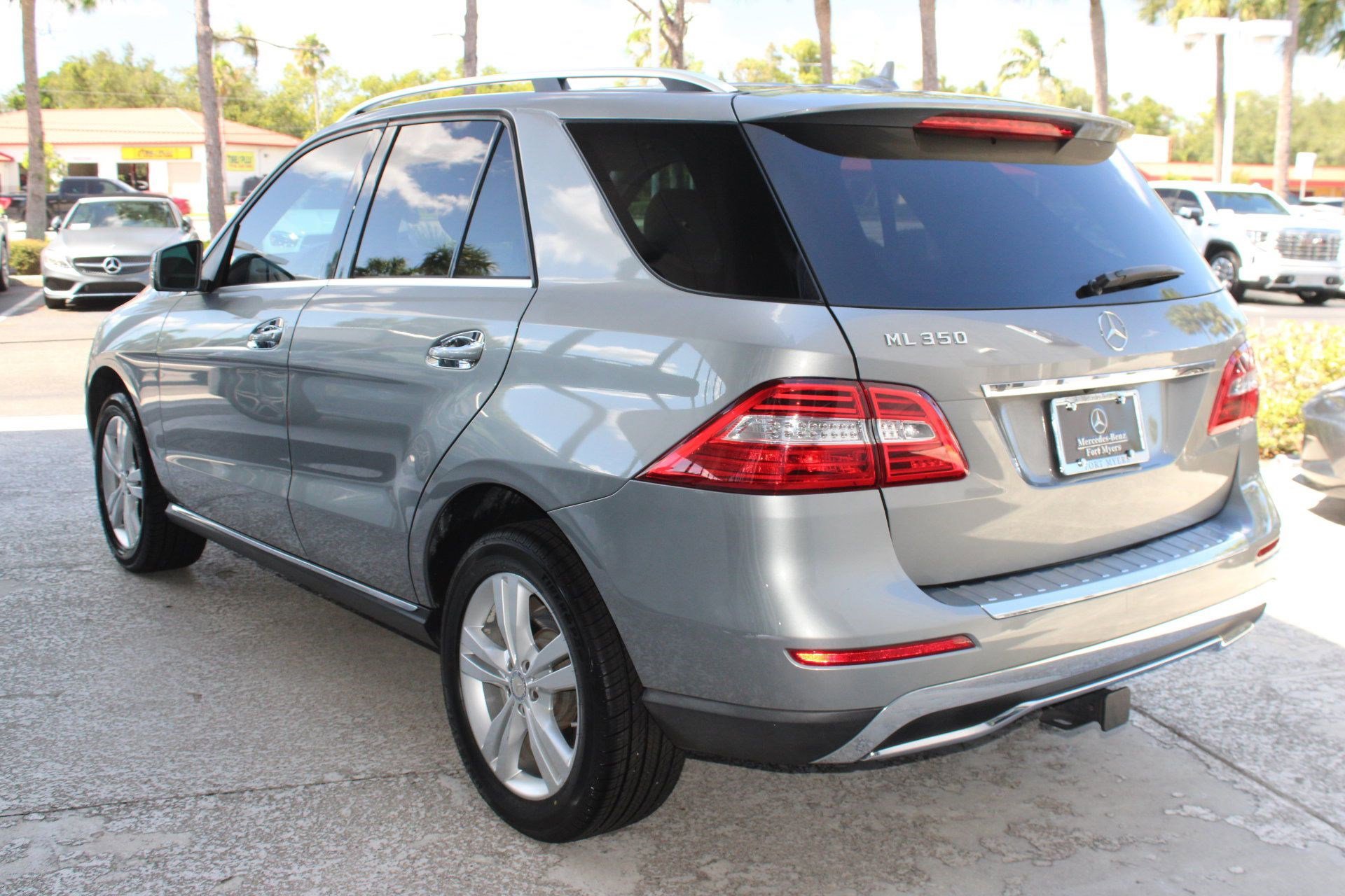 2015 Mercedes Benz ML 350 photo 2