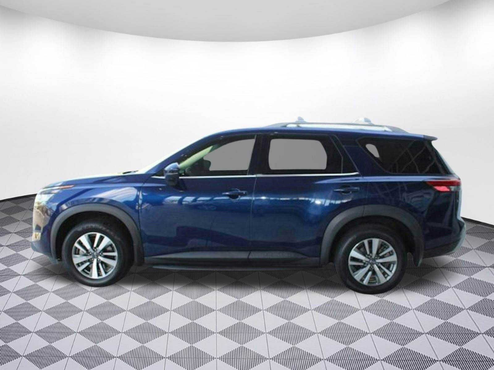 Used 2023 Nissan Pathfinder SL with VIN 5N1DR3CC2PC221151 for sale in Fort Myers, FL