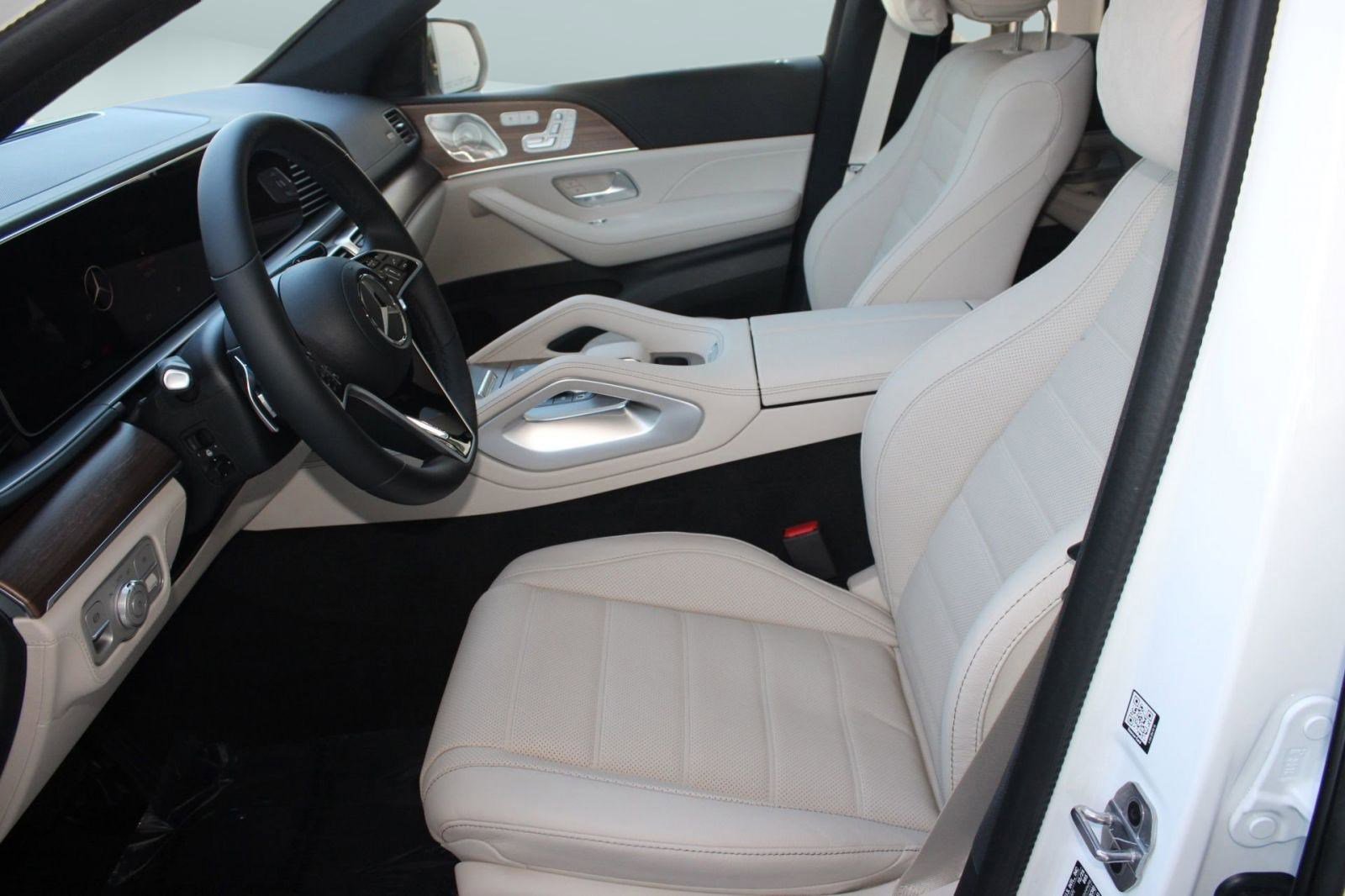 2026 Mercedes Benz GLE 450 4MATIC photo 4