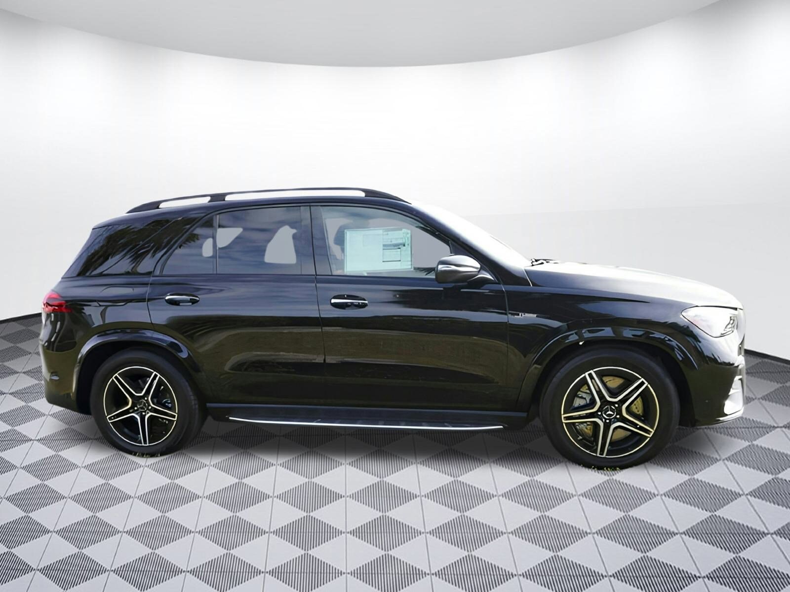 2025 Mercedes Benz GLE AMG 53 photo 2