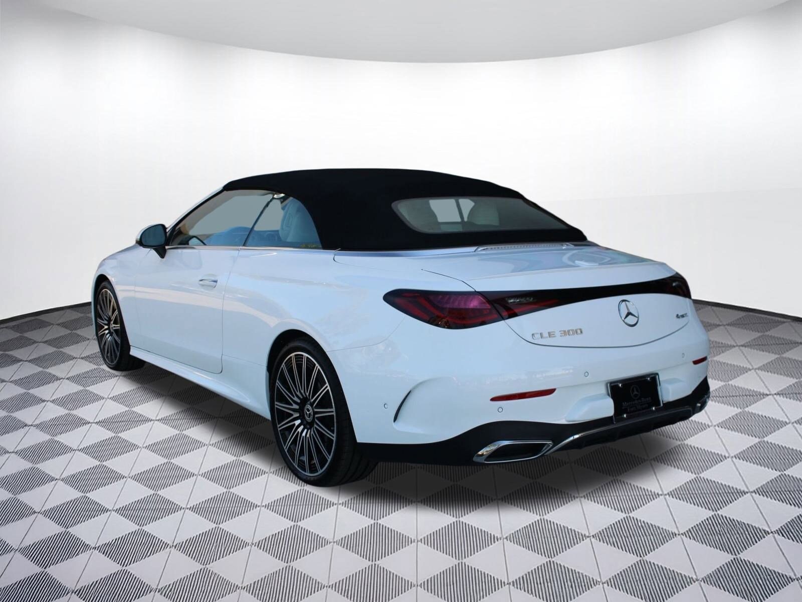 2026 Mercedes Benz CLE 300 4MATIC photo 3