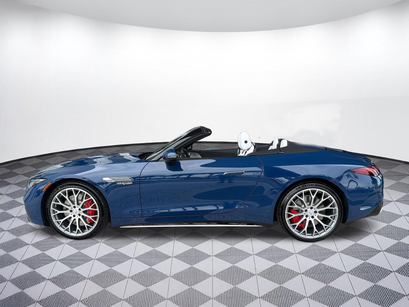 2027 Mercedes-Benz AMG SL 55 Base Convertible