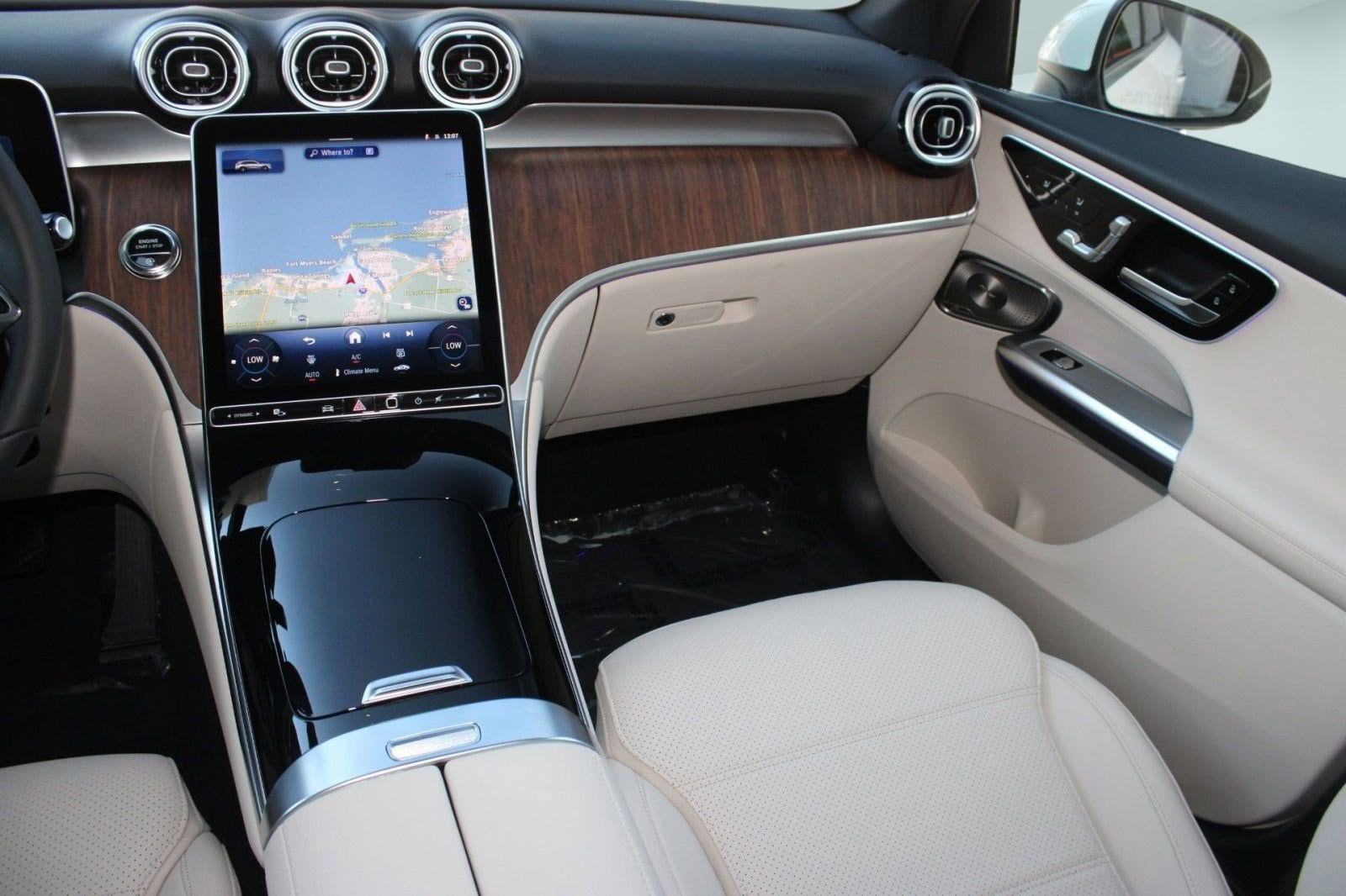 2026 Mercedes-Benz GLC Base - Photo 29