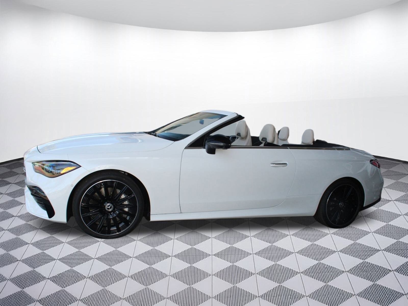 2026 Mercedes Benz CLE 450 4MATIC Cabriolet photo 2