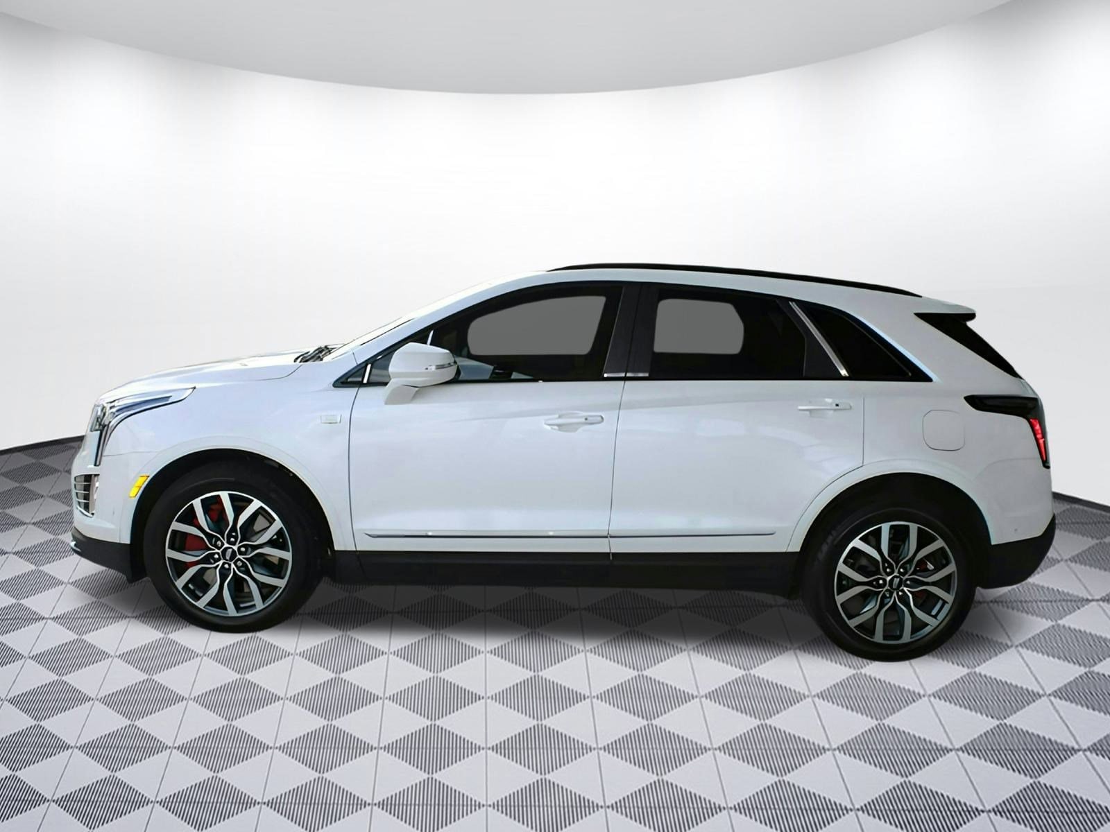 Used 2022 Cadillac XT5 Sport with VIN 1GYKNHRS7NZ143232 for sale in Fort Myers, FL