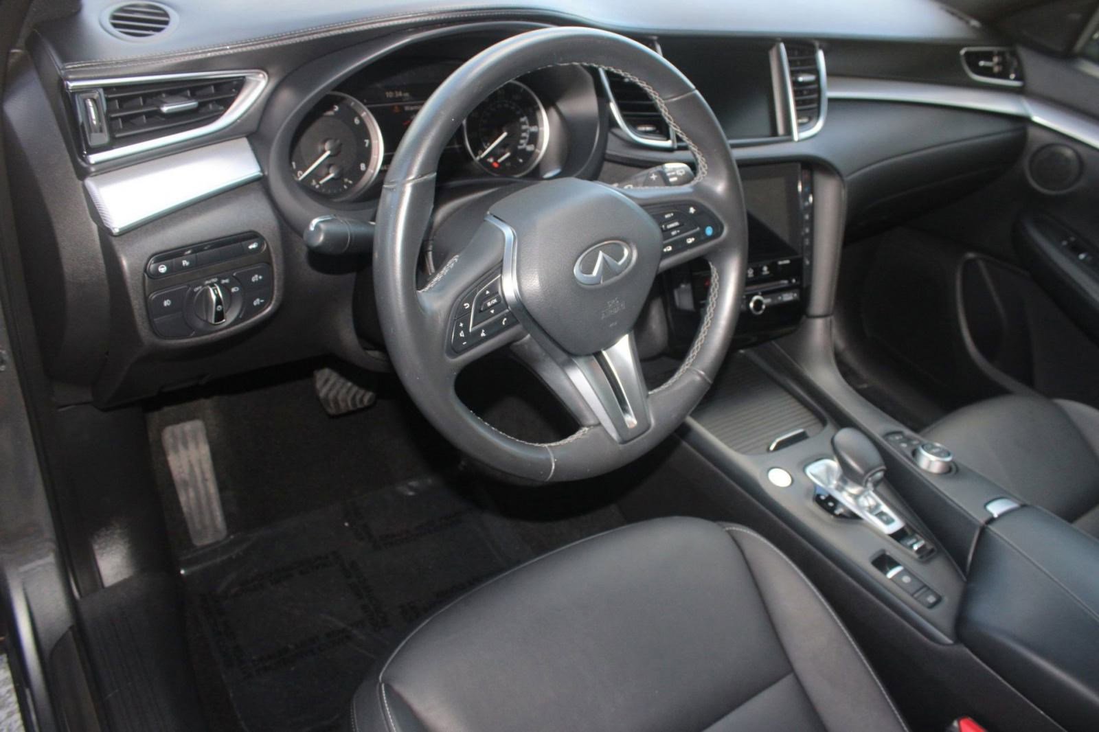 2021 Infiniti QX50 Luxe photo 4
