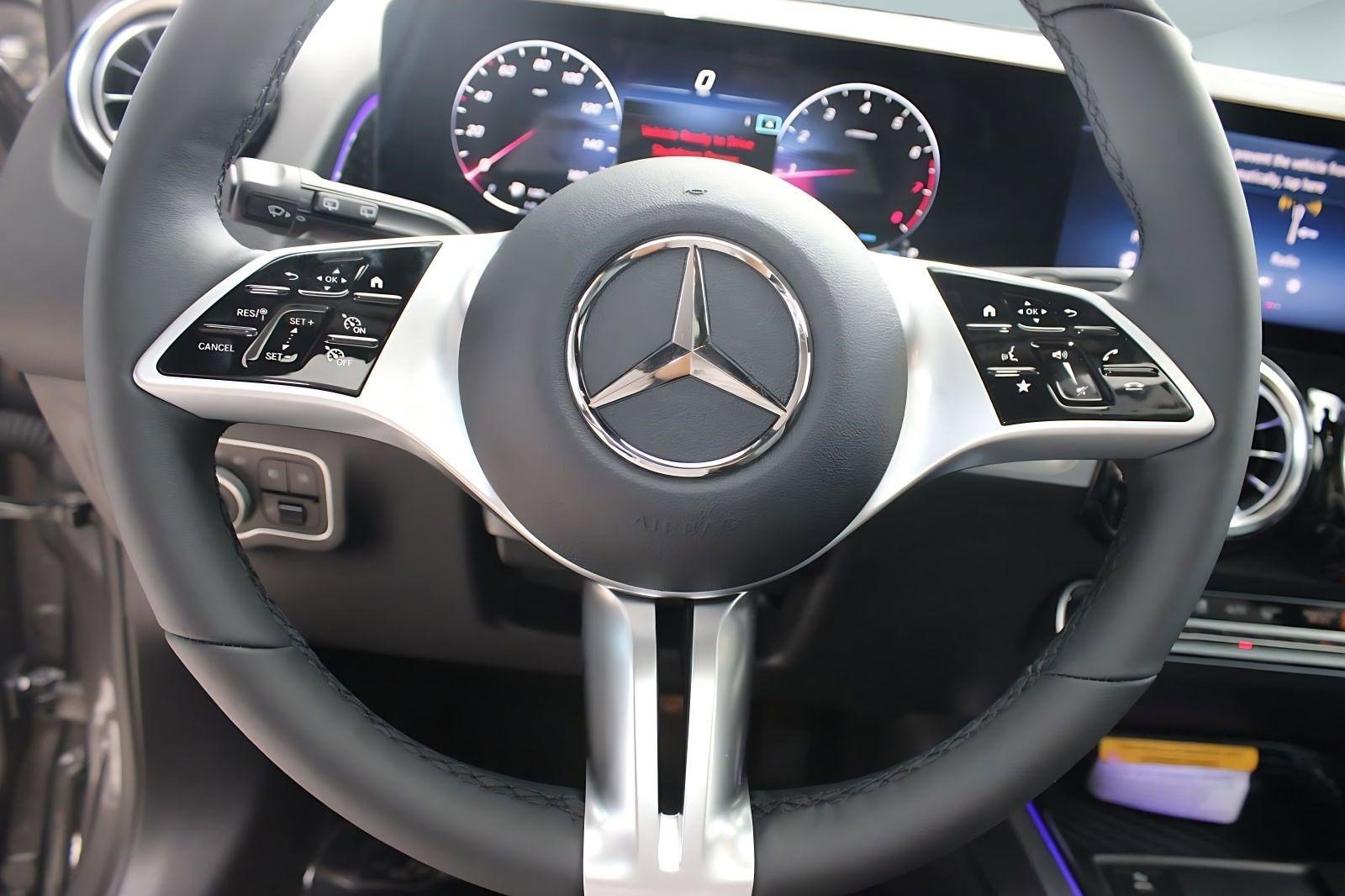 2026 Mercedes-Benz GLB GLB 250 - Photo 17