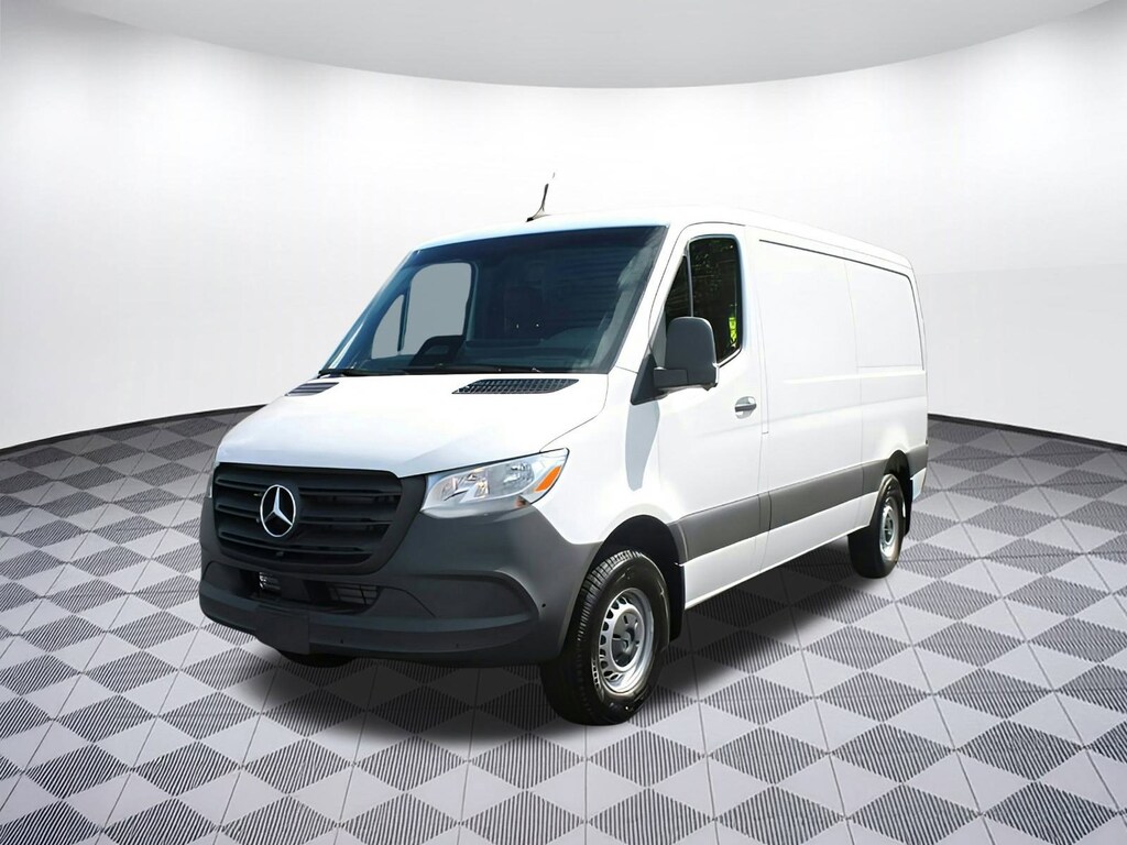 New 2025 Mercedes-Benz Sprinter 2500 Standard Roof 4-Cyl Diesel Van Cargo Van