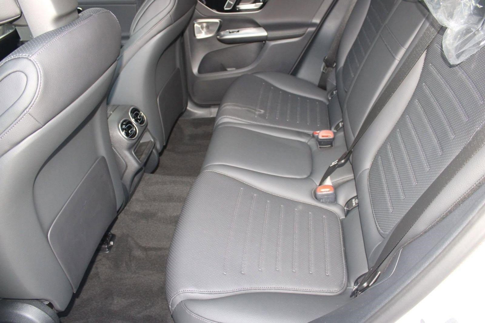 2026 Mercedes-Benz GLC Base - Photo 15