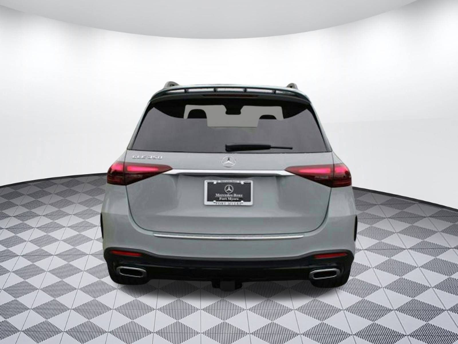 2025 Mercedes Benz GLE 350 4MATIC photo 4