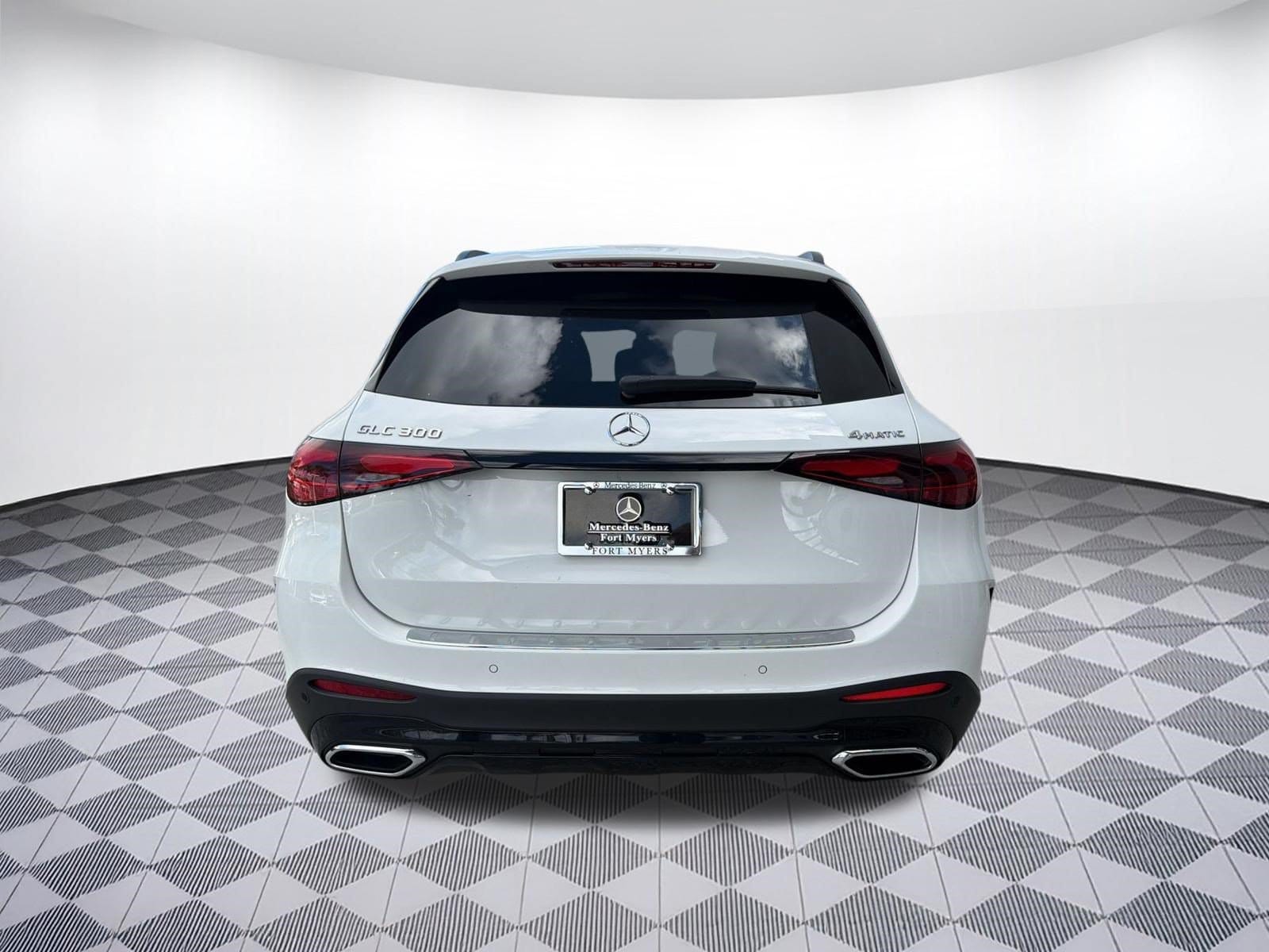 2026 Mercedes-Benz GLC Base - Photo 10