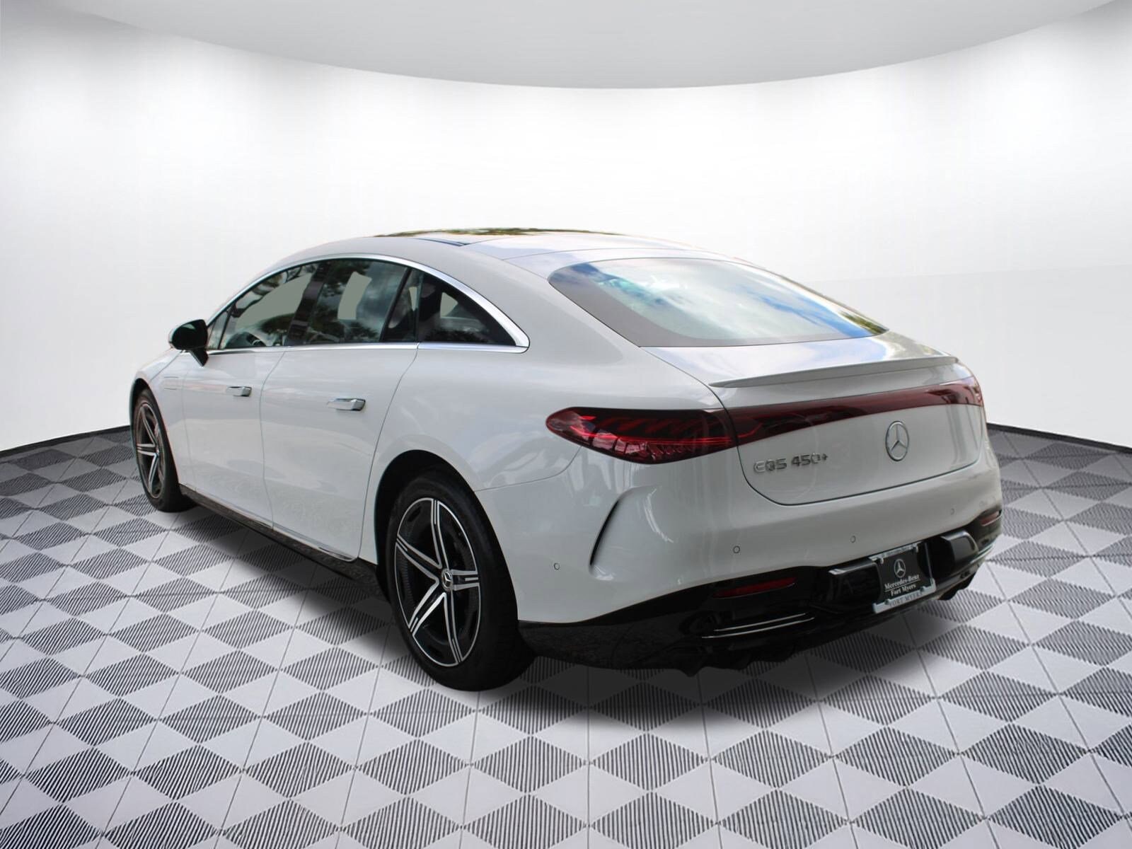 2026 Mercedes Benz EQS Sedan 450 photo 3