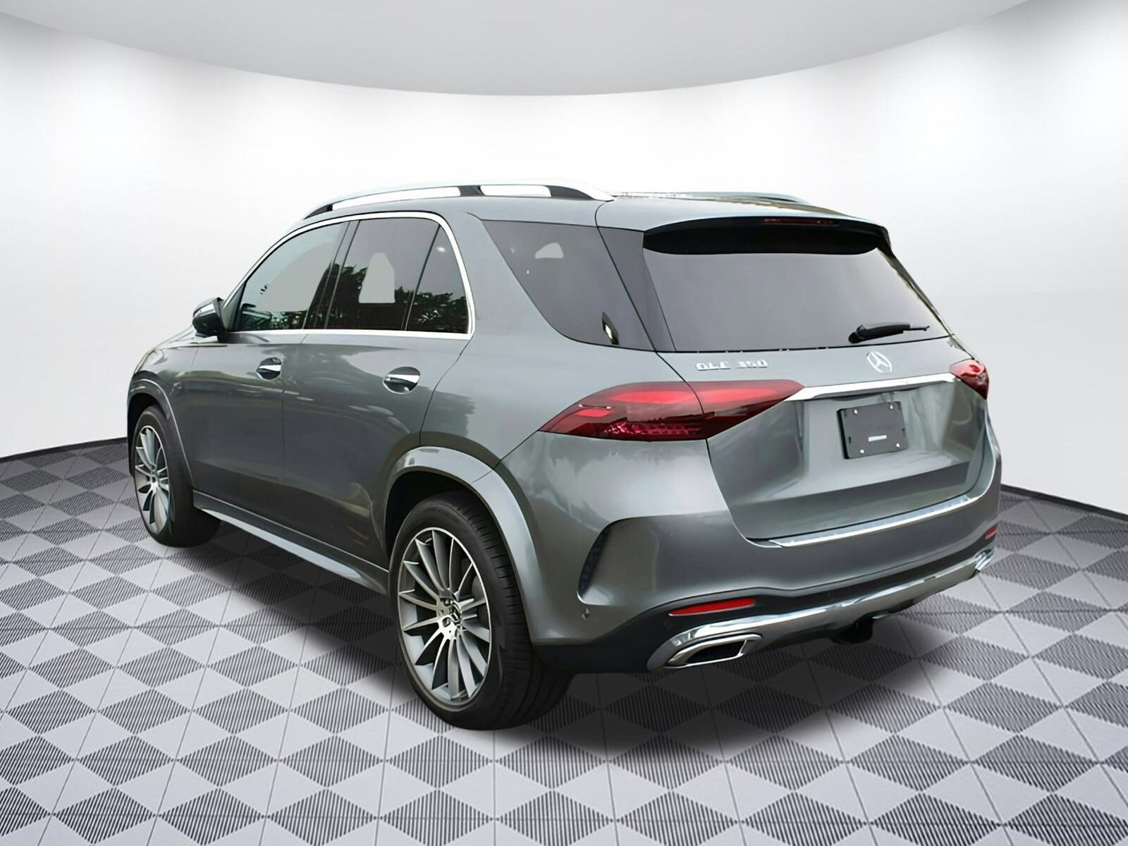 2025 Mercedes Benz GLE 350 4MATIC photo 3