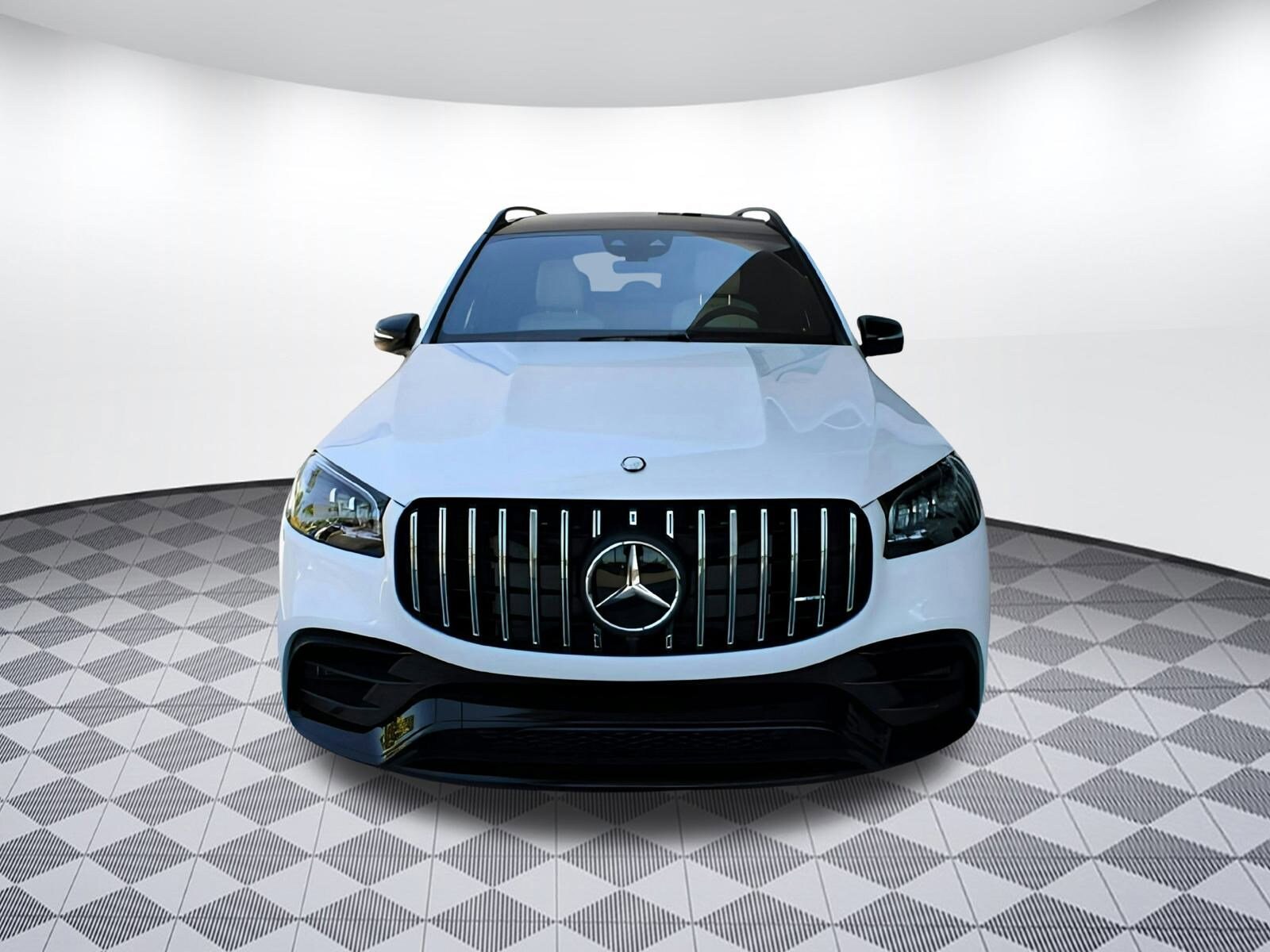 2025 Mercedes Benz GLS AMG 63 photo 3