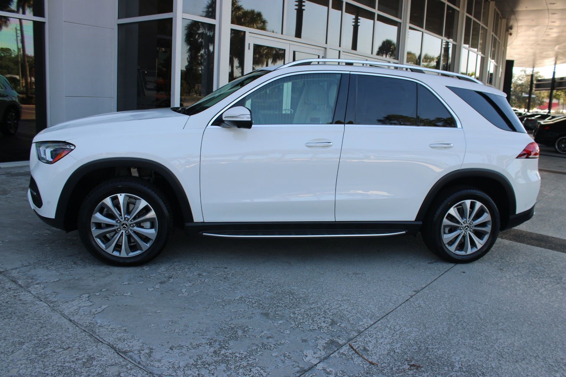 2022 Mercedes Benz GLE 350 4MATIC photo 2