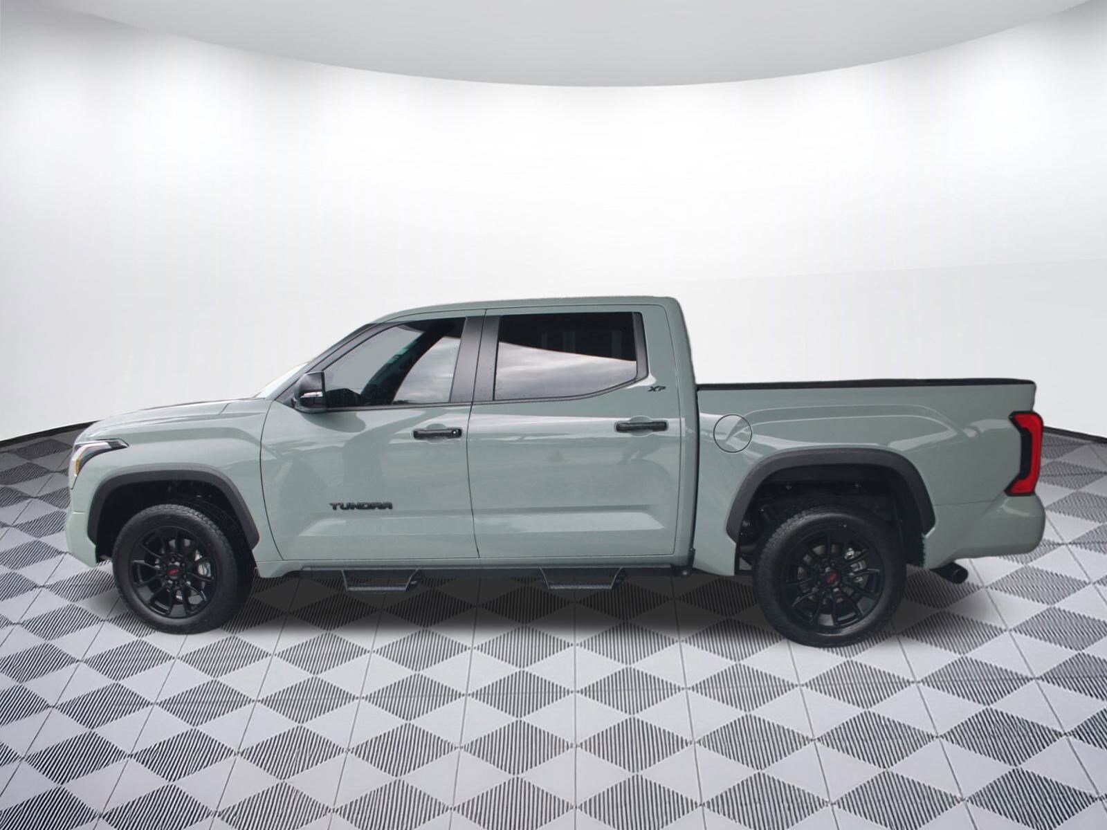 2025 Toyota Tundra SR5 CrewMax photo 2