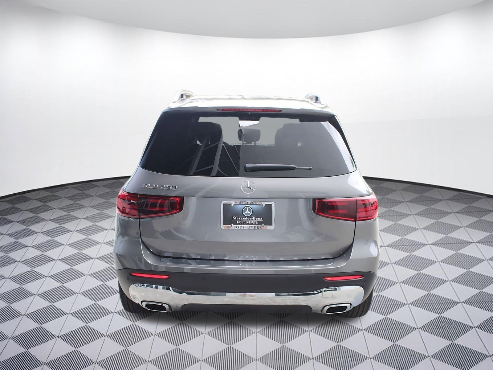 2026 Mercedes-Benz GLB GLB 250 - Photo 10