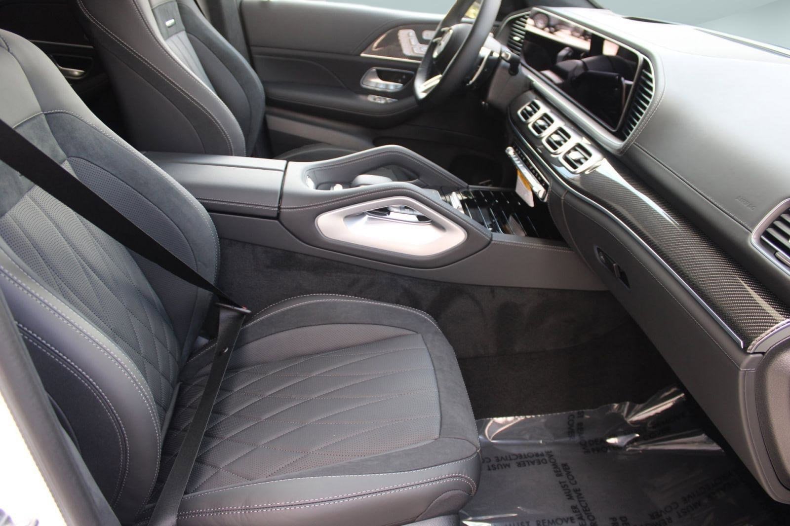 2026 Mercedes-Benz GLE AMG GLE 53 - Photo 38