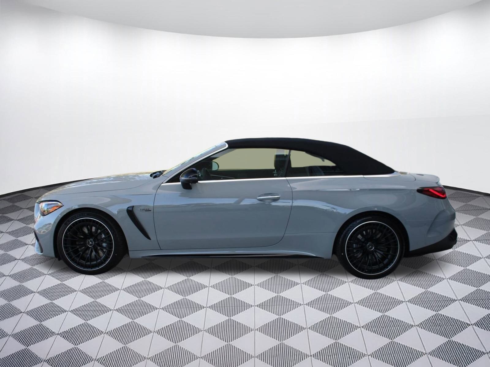 2026 Mercedes Benz CLE AMG 53 4MATIC photo 2