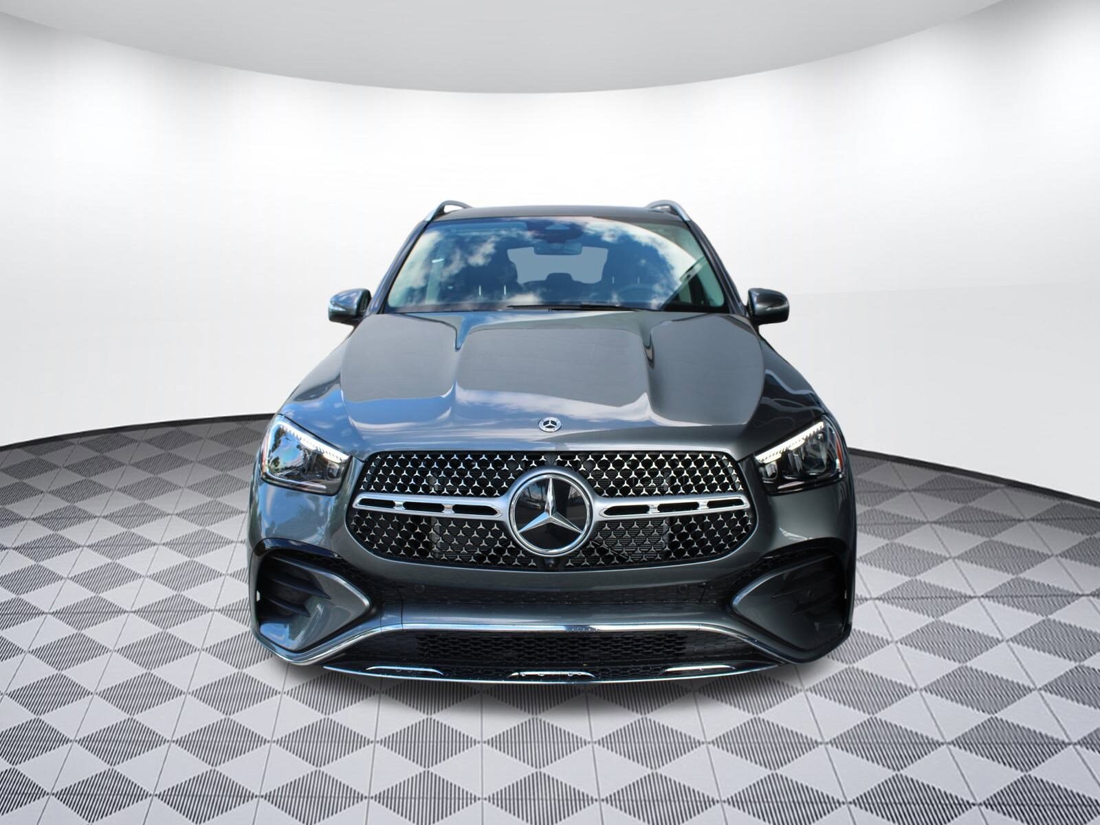 2025 Mercedes Benz GLE 350 AMG photo 3