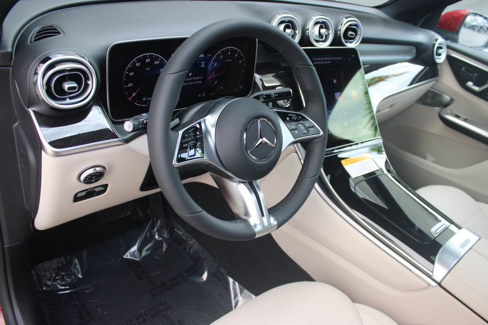 2026 Mercedes Benz GLC 300 photo 4