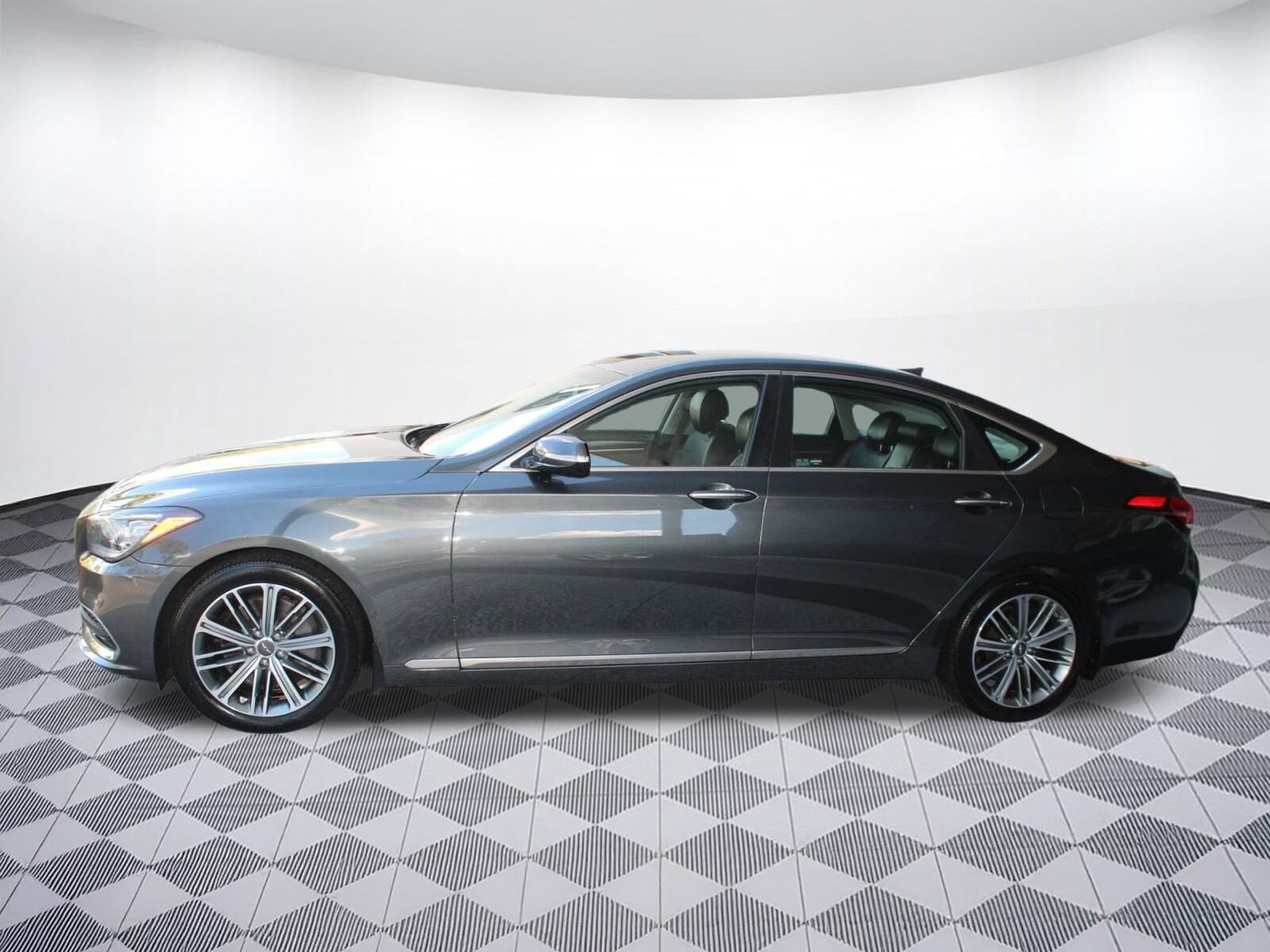 2019 Genesis G80 Sport 3.8 Ultimate photo 2