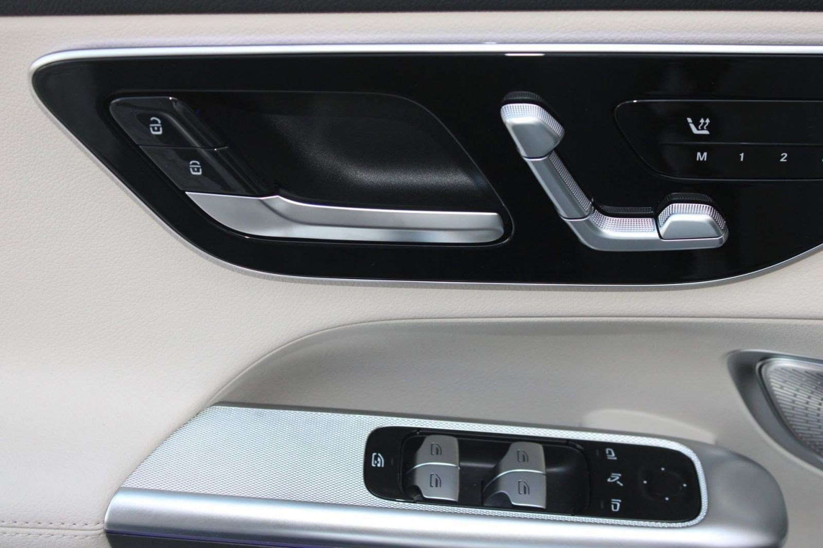 2026 Mercedes-Benz GLC Base - Photo 13