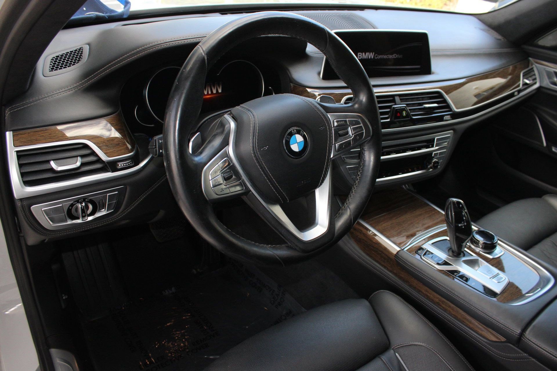 2017 Bmw 750i xDrive Sedan photo 4