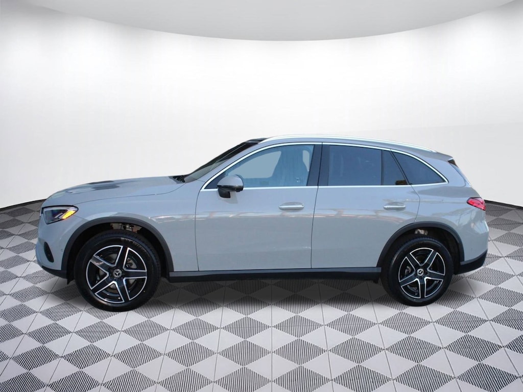 New 2026 Mercedes-Benz GLC 300 SUV