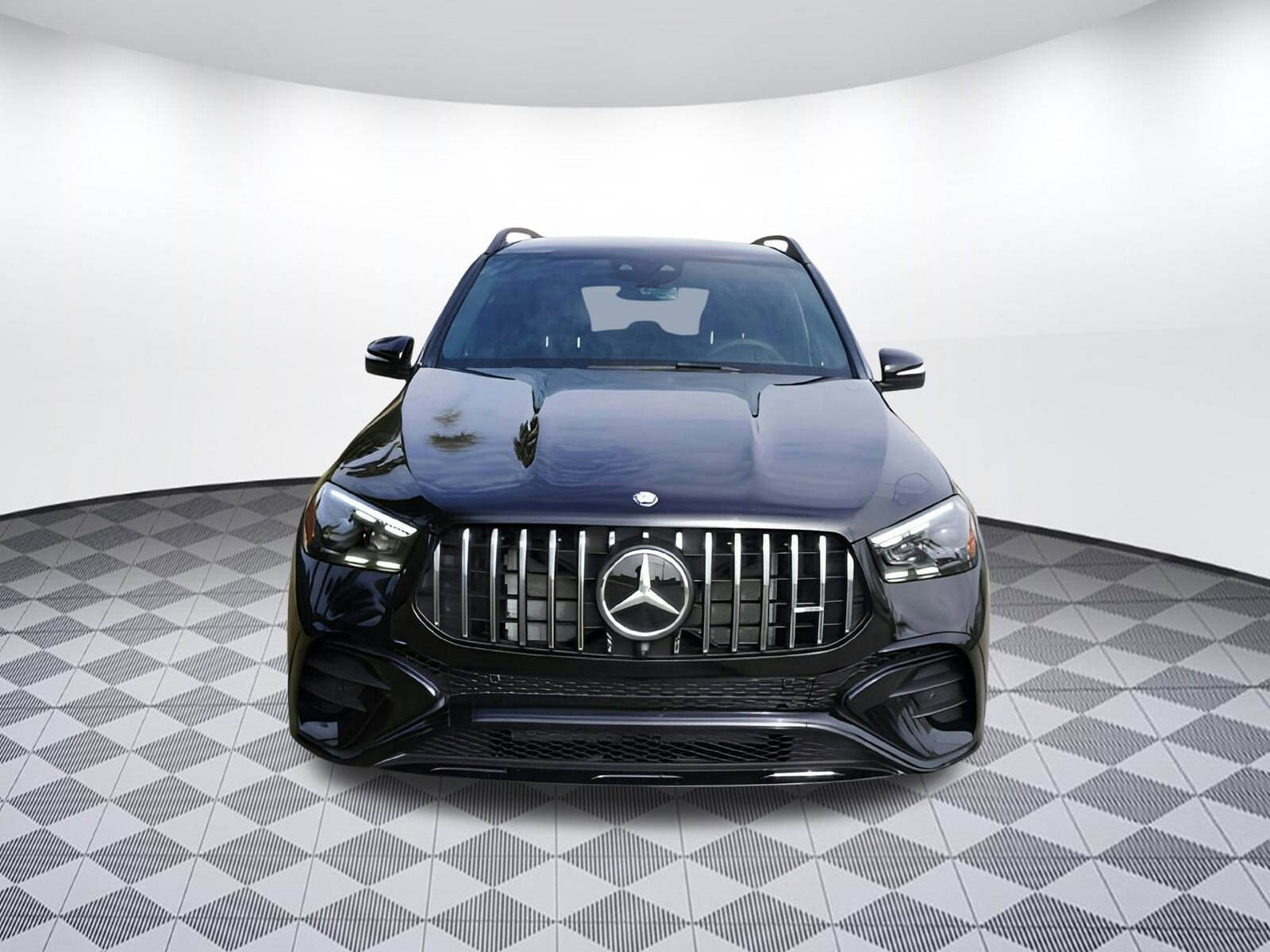 2025 Mercedes Benz GLE AMG 53 photo 3