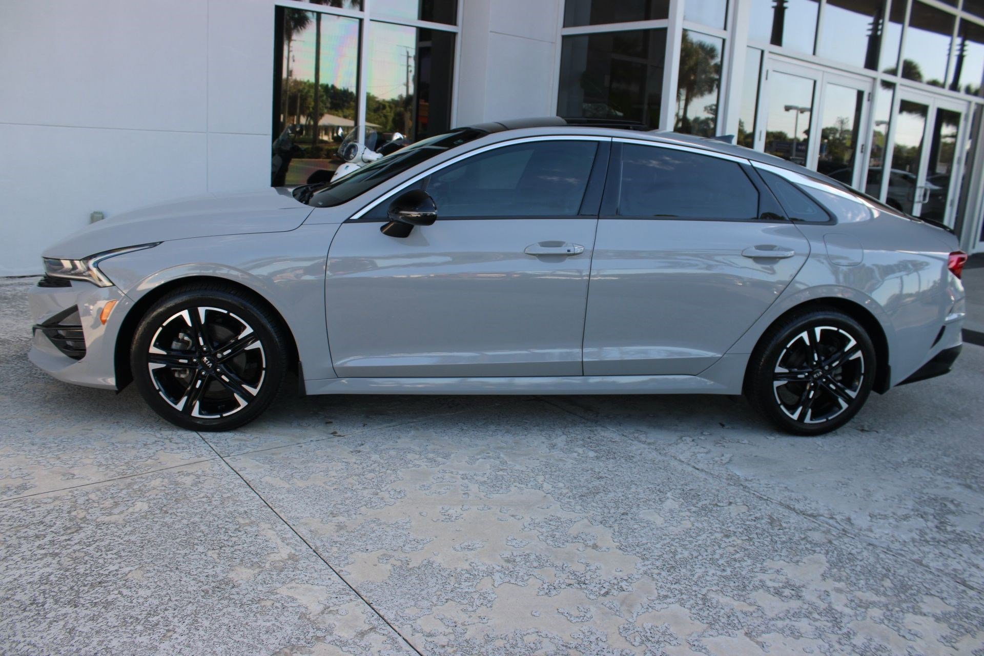 2021 Kia K5 GT-Line photo 2