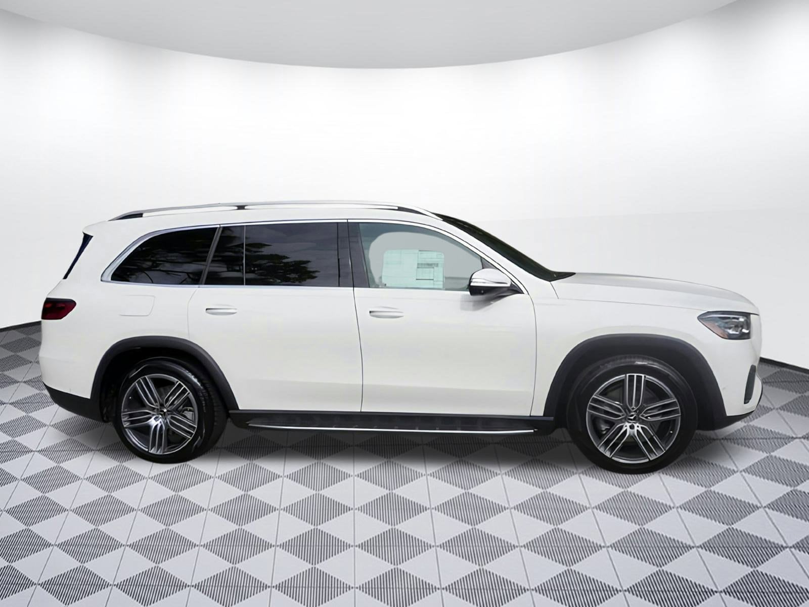 Used 2025 Mercedes-Benz GLS Base with VIN 4JGFF5KE0SB355347 for sale in Fort Myers, FL