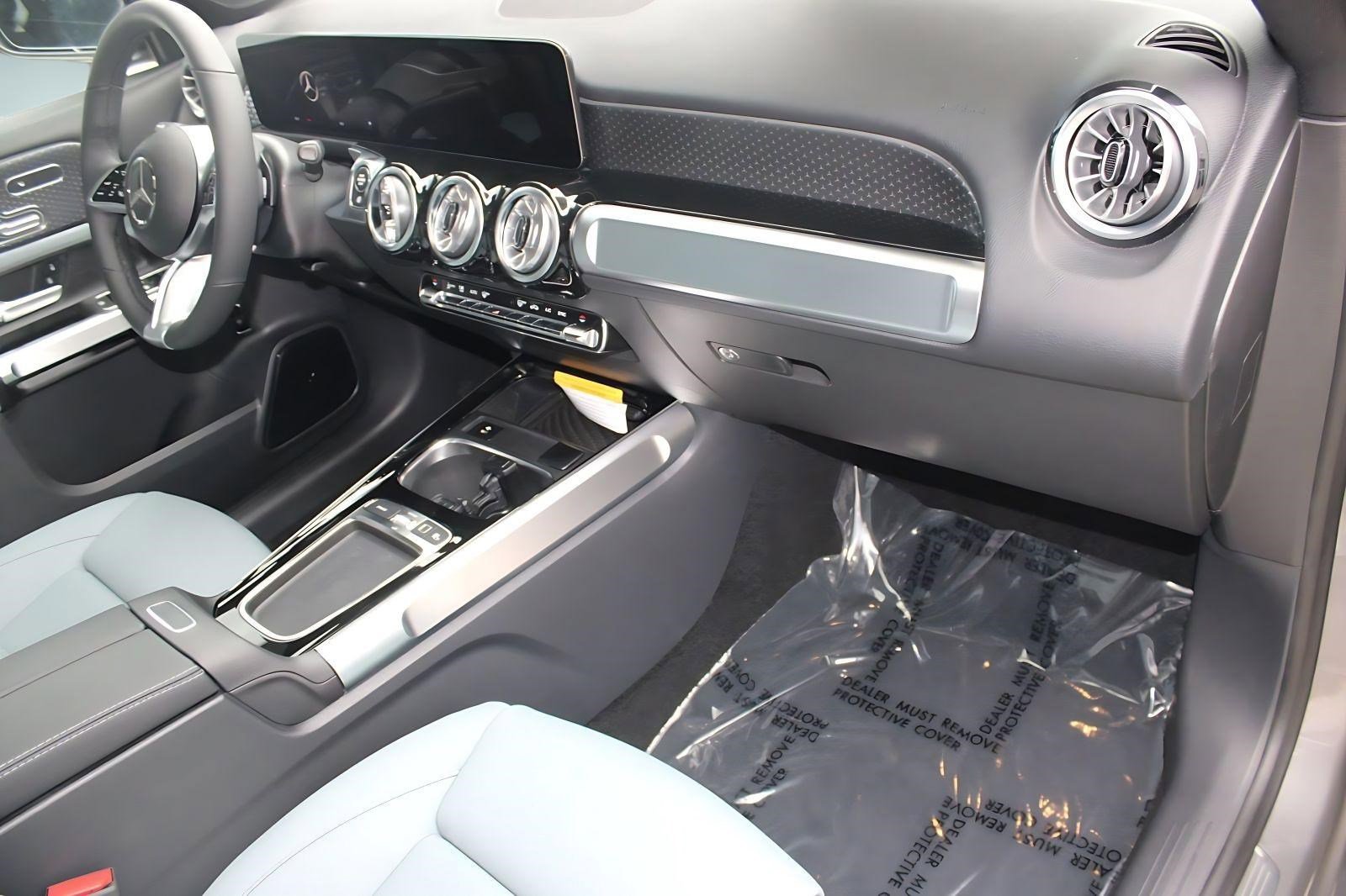 2026 Mercedes-Benz GLB GLB 250 - Photo 33