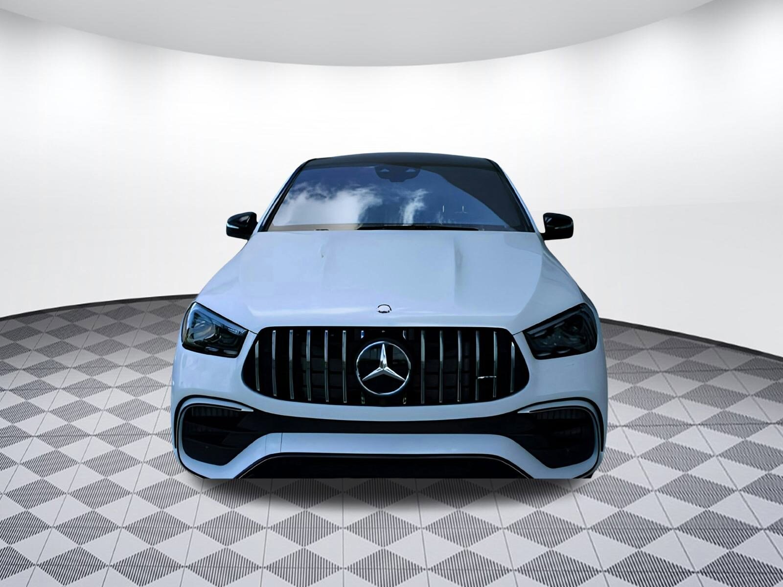 2025 Mercedes Benz GLE AMG 63 S photo 3
